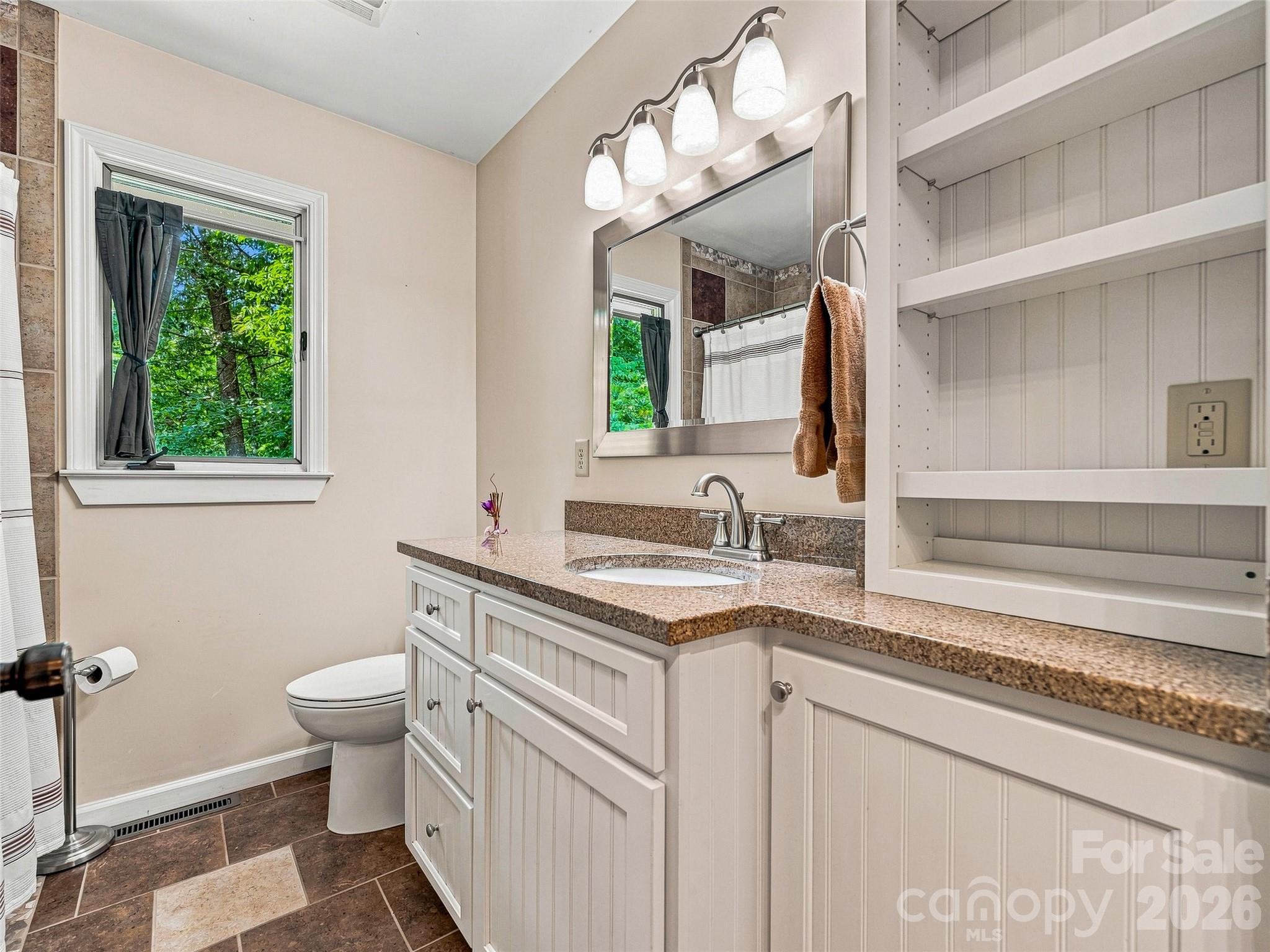 201 Valeria Lane Property Photo 24