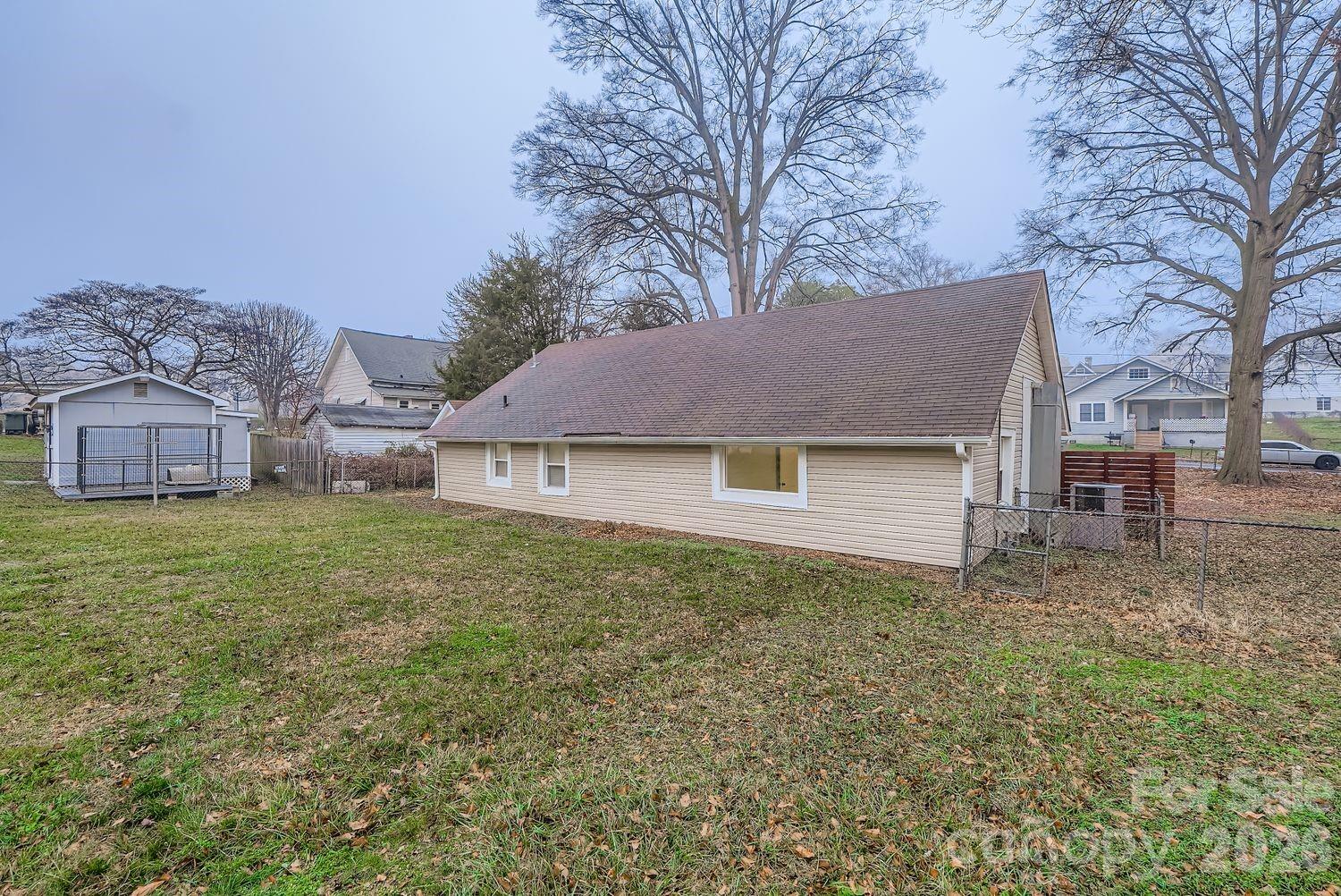 307 S Ransom Street Property Photo 7