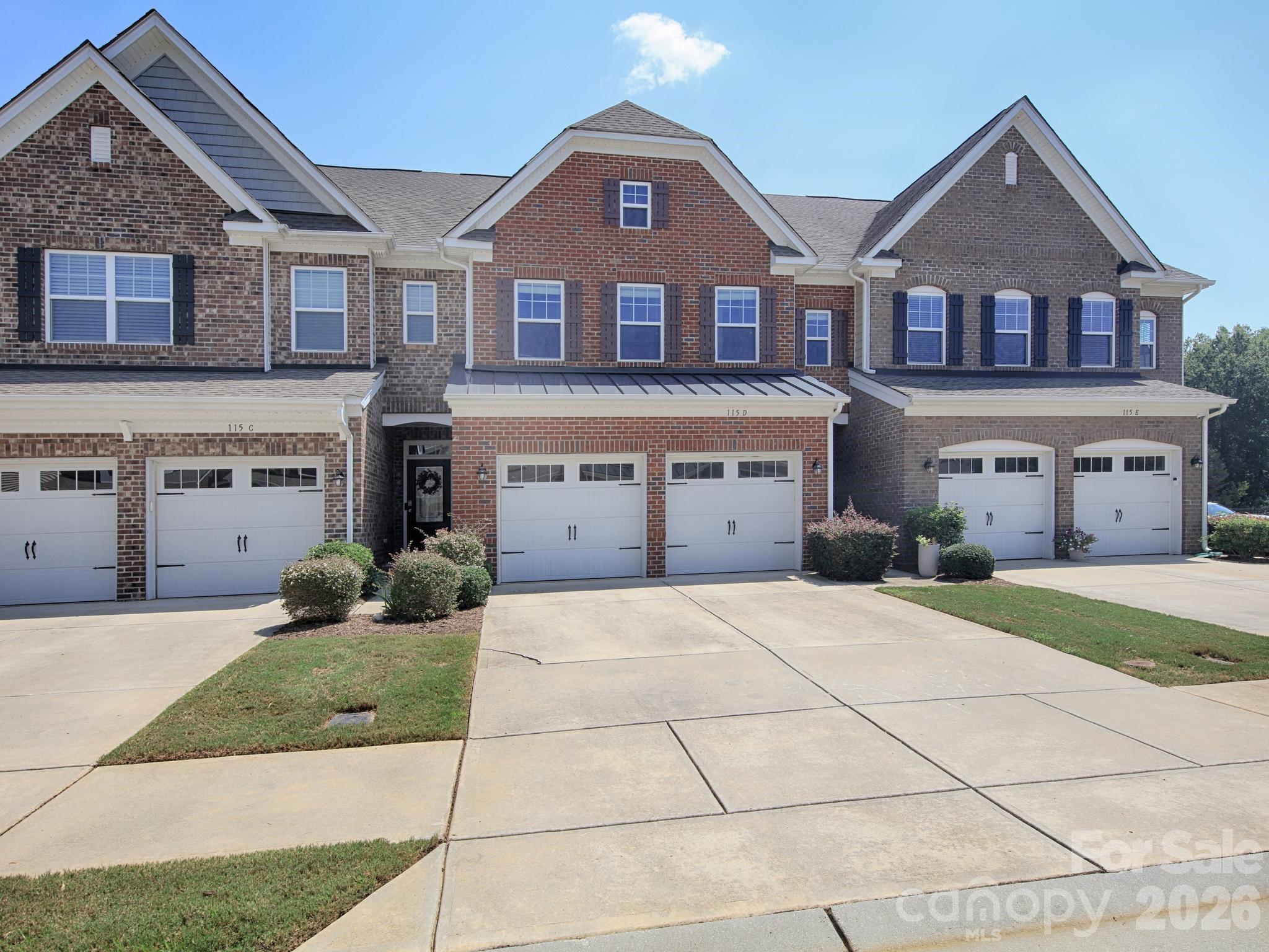 115 Dellbrook Street D Property Photo 1
