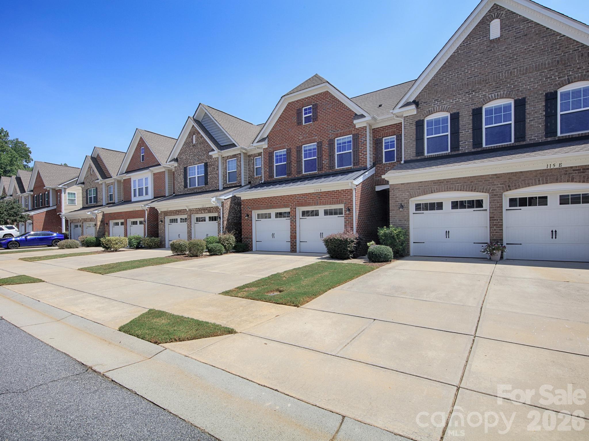 115 Dellbrook Street D Property Photo 2