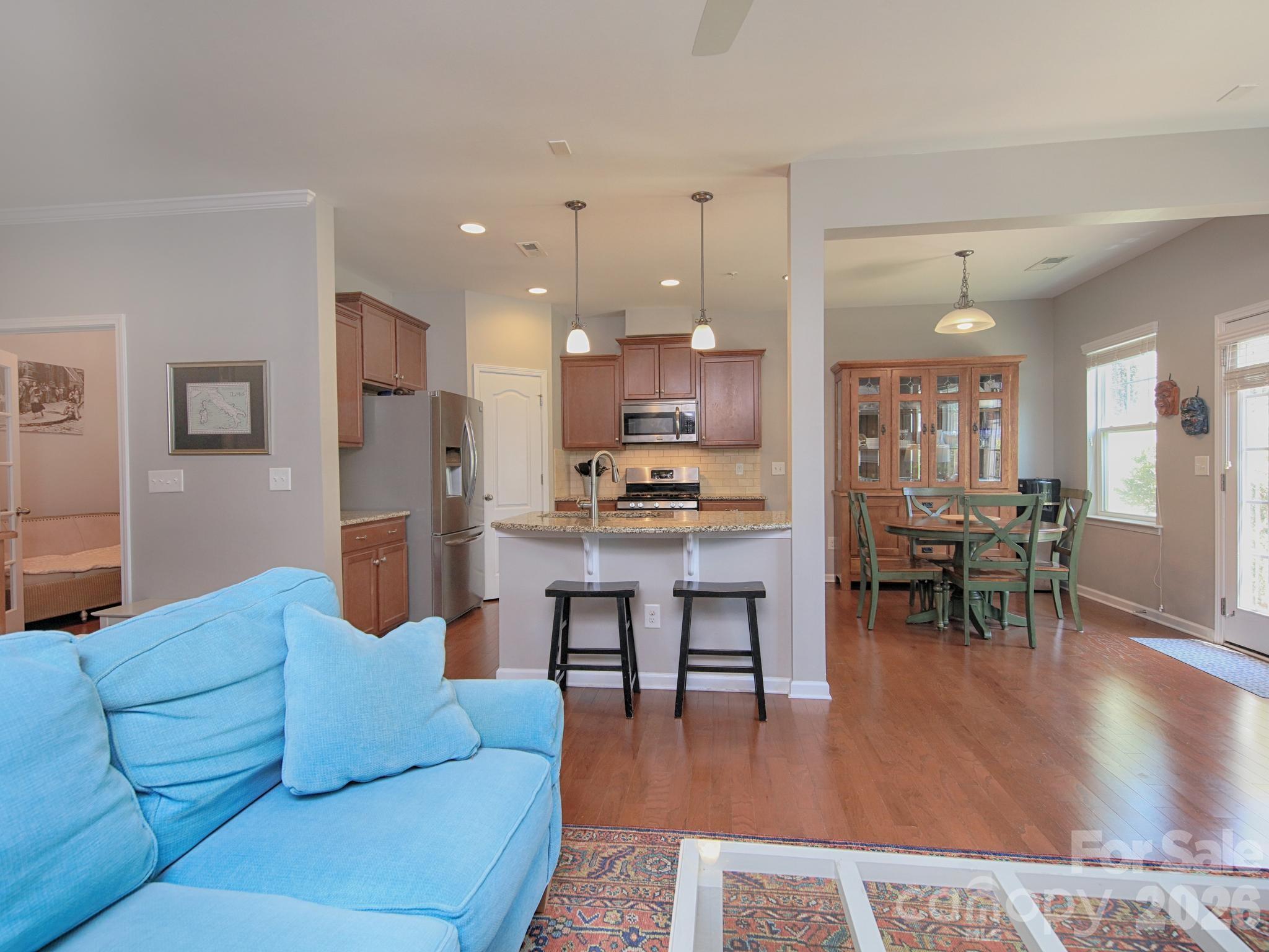 115 Dellbrook Street D Property Photo 12
