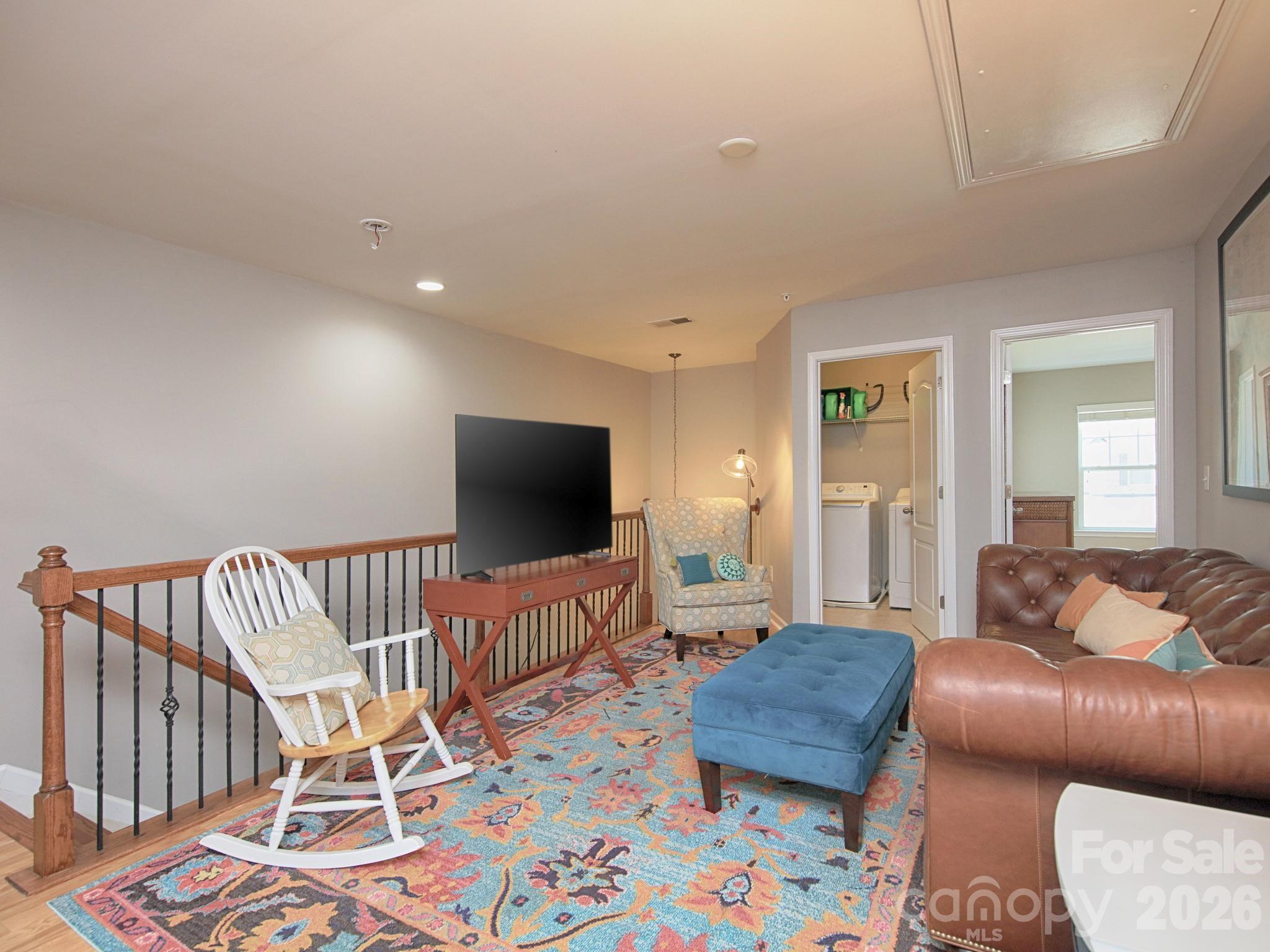 115 Dellbrook Street D Property Photo 21