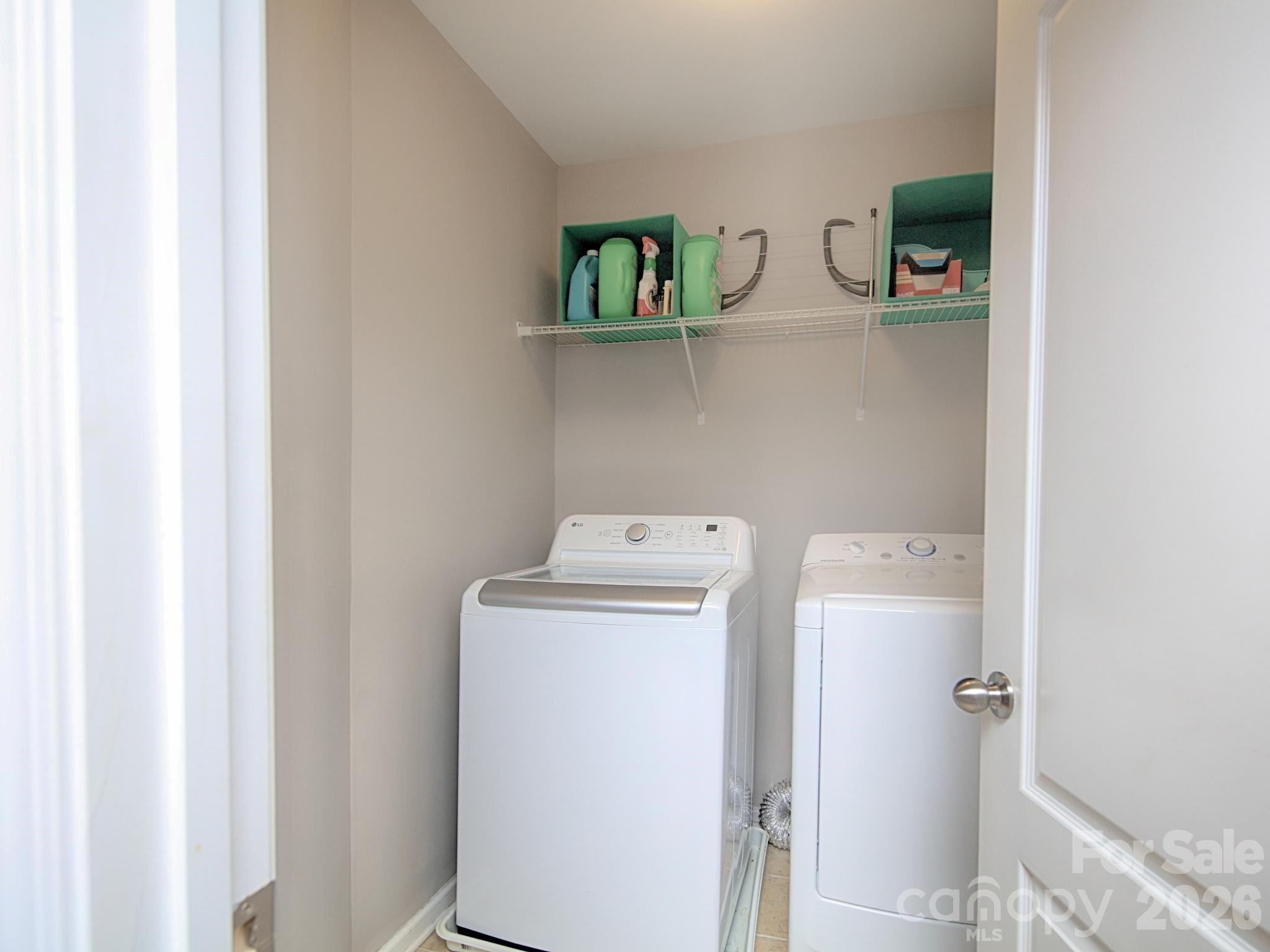 115 Dellbrook Street D Property Photo 25