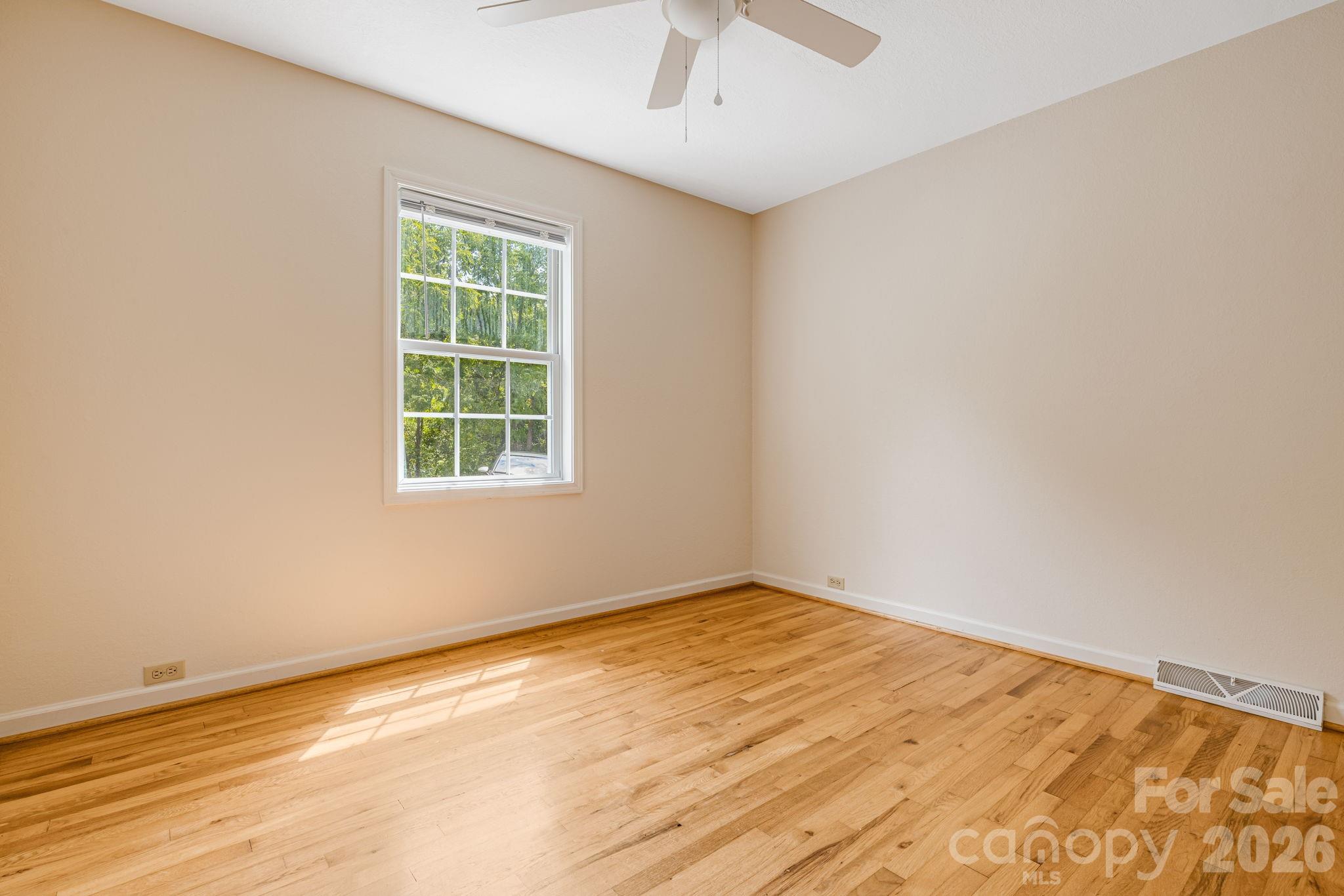 303 Hunter Street Property Photo 17