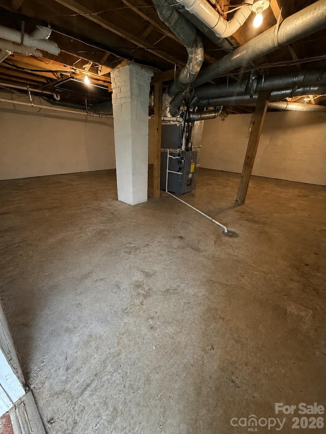 303 Hunter Street Property Photo 25