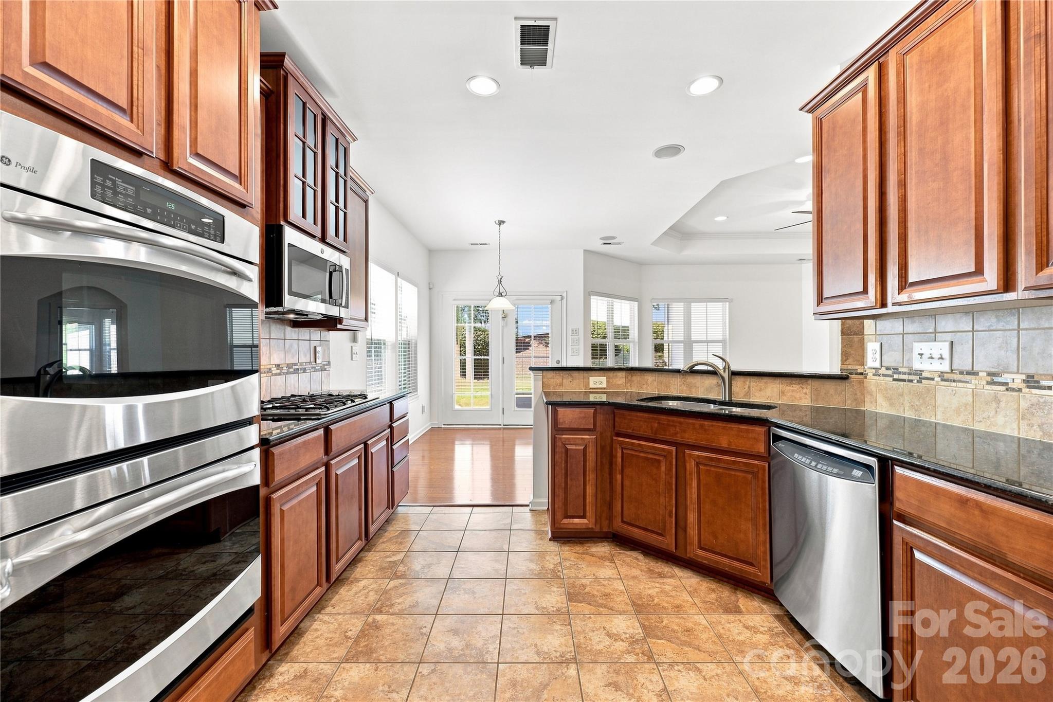 593 Harrison Drive Property Photo 14