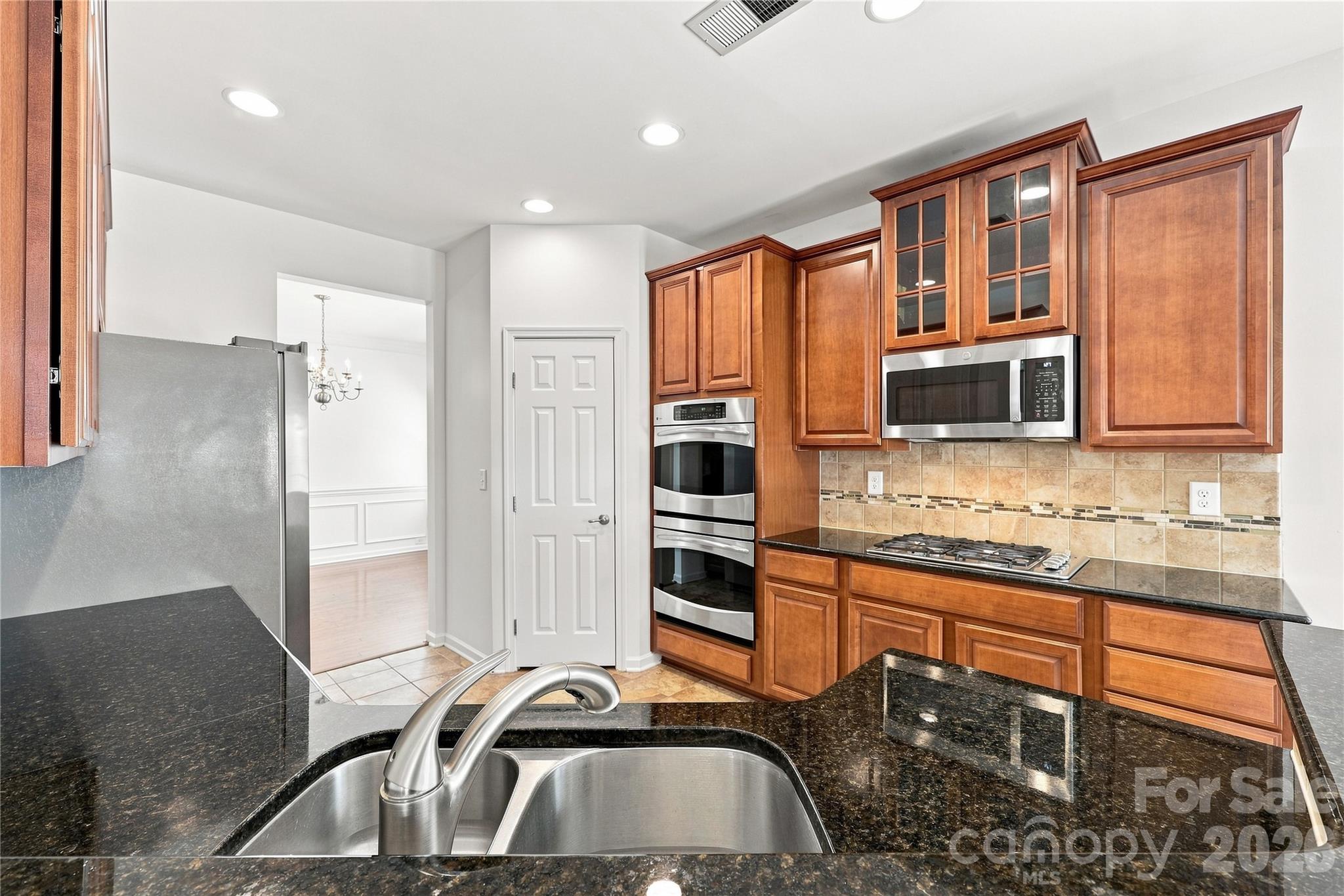 593 Harrison Drive Property Photo 17