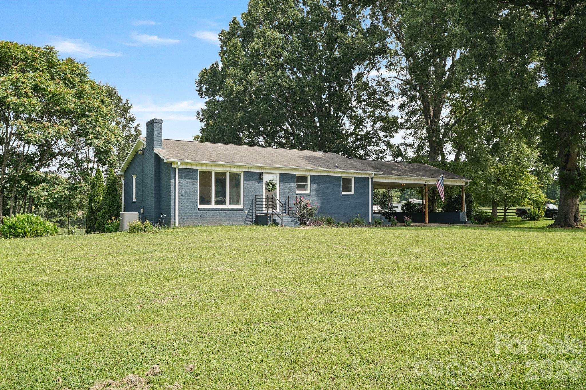 6268 Long Island Road Property Photo 1