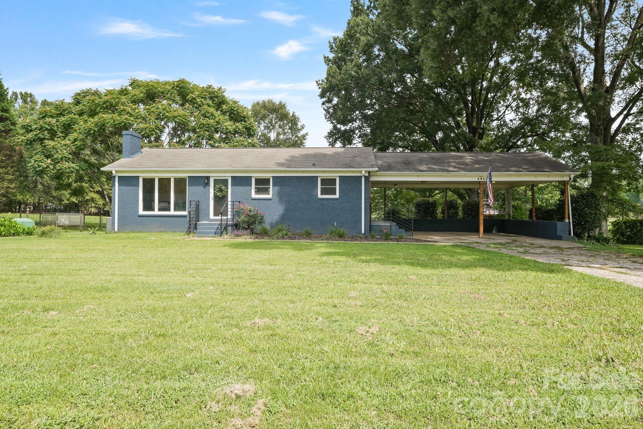 6268 Long Island Road Property Photo 5