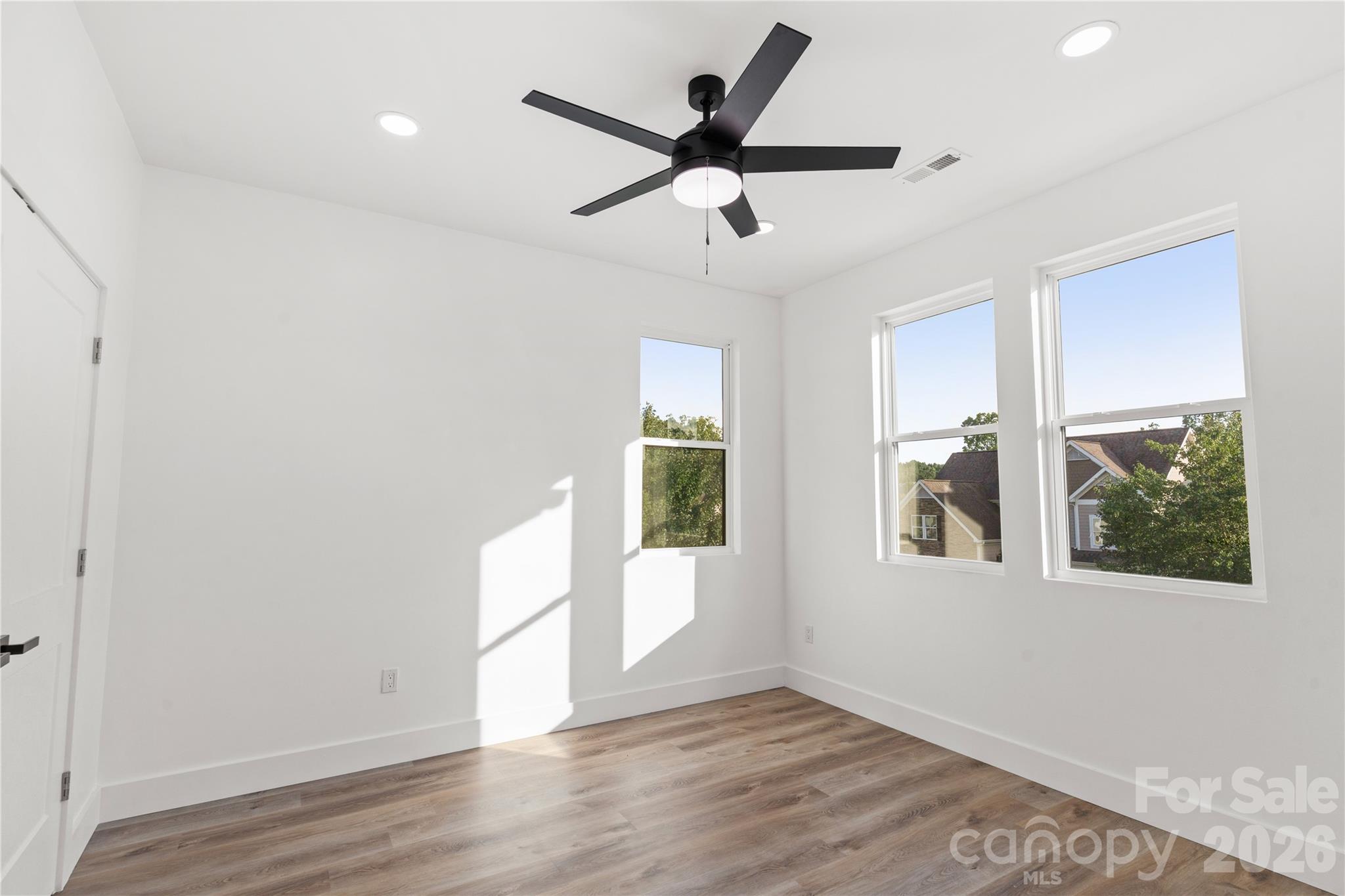 1207 39th Avenue Property Photo 36
