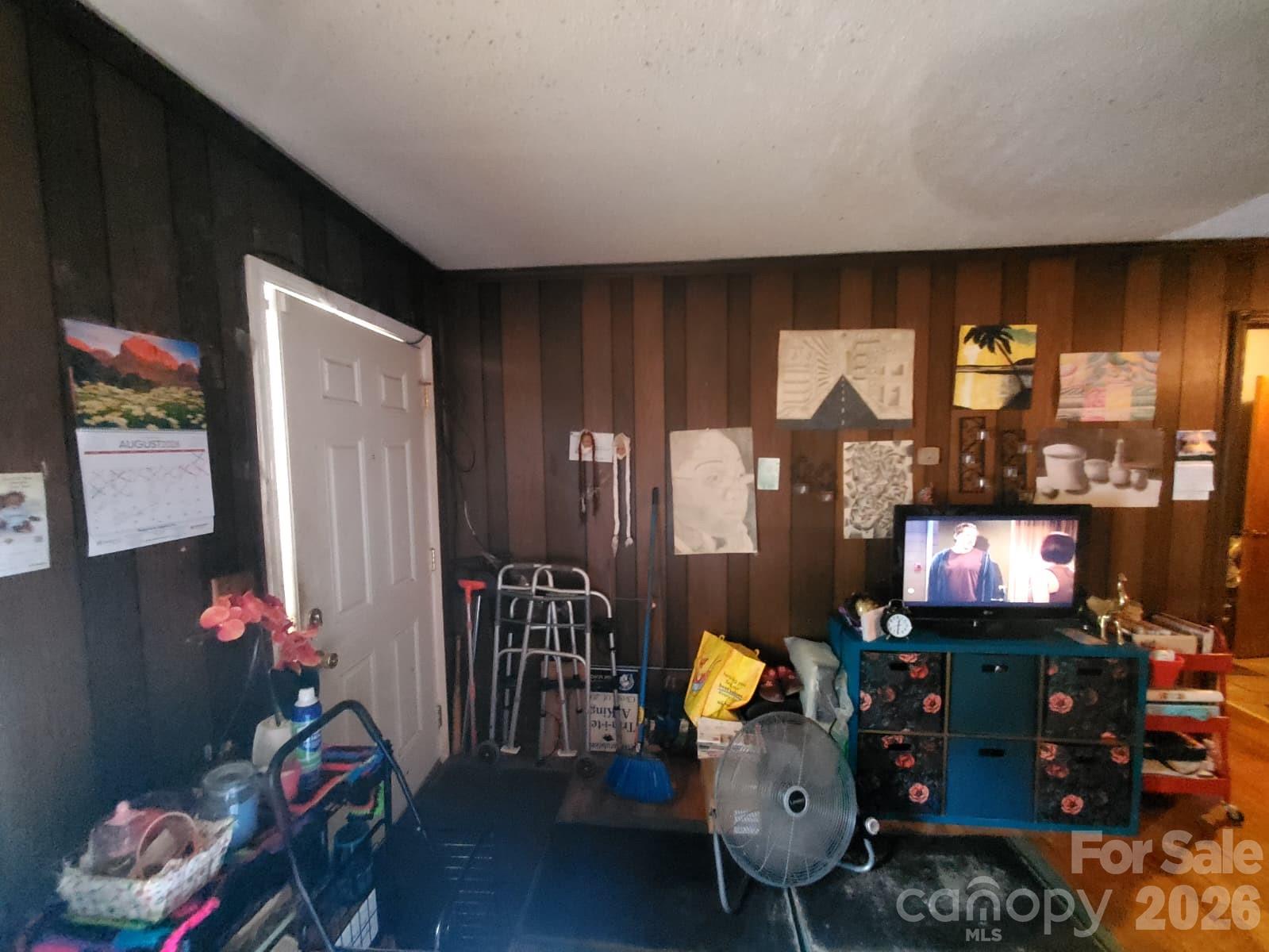 416 Henry Street Property Photo 2