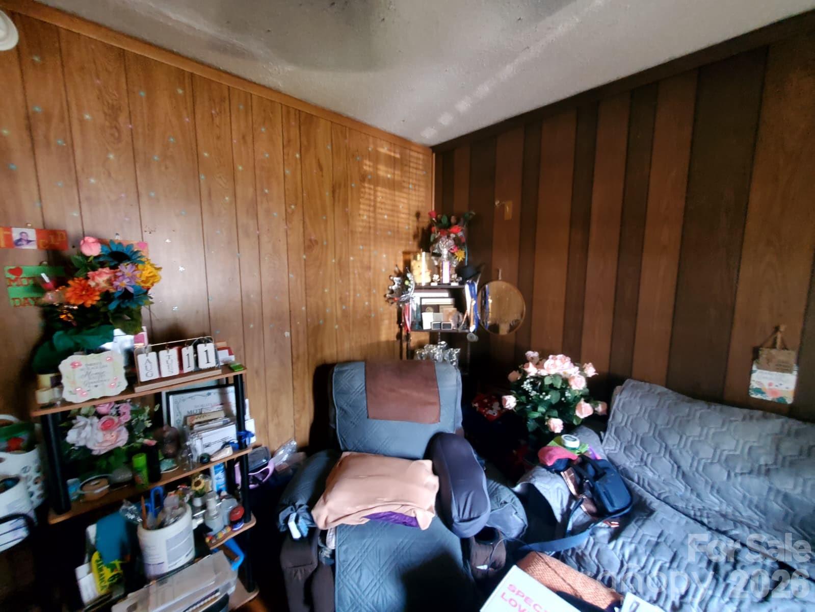416 Henry Street Property Photo 3