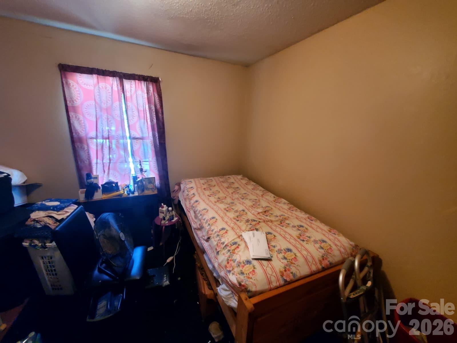 416 Henry Street Property Photo 14