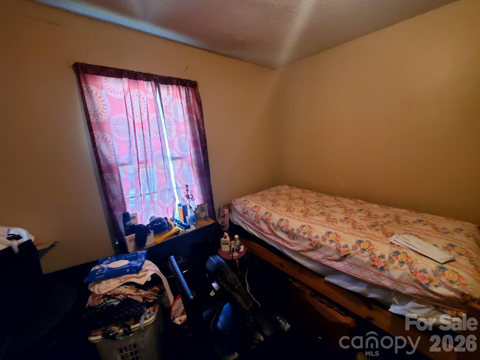 416 Henry Street Property Photo 15