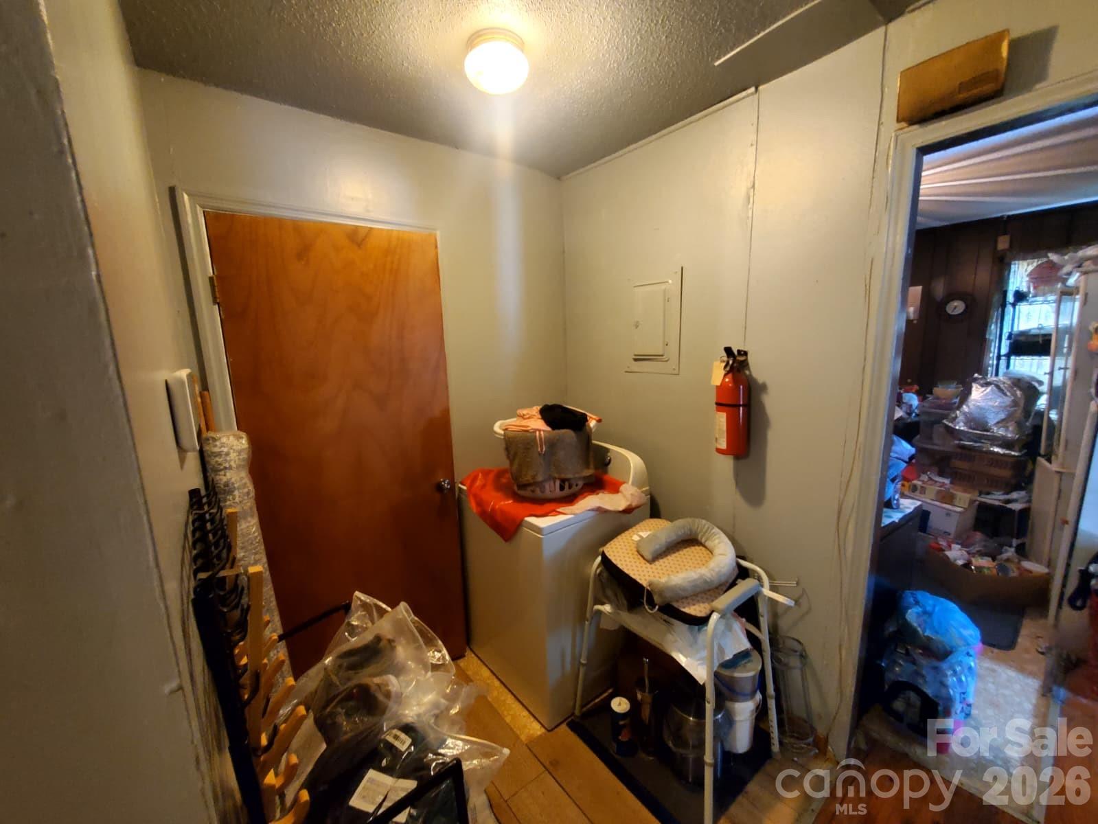 416 Henry Street Property Photo 25