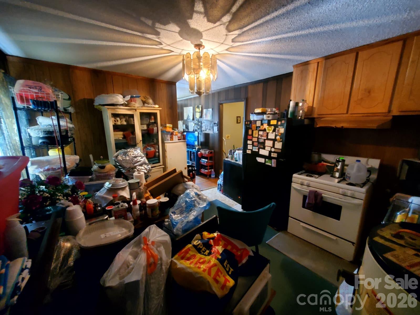 416 Henry Street Property Photo 35