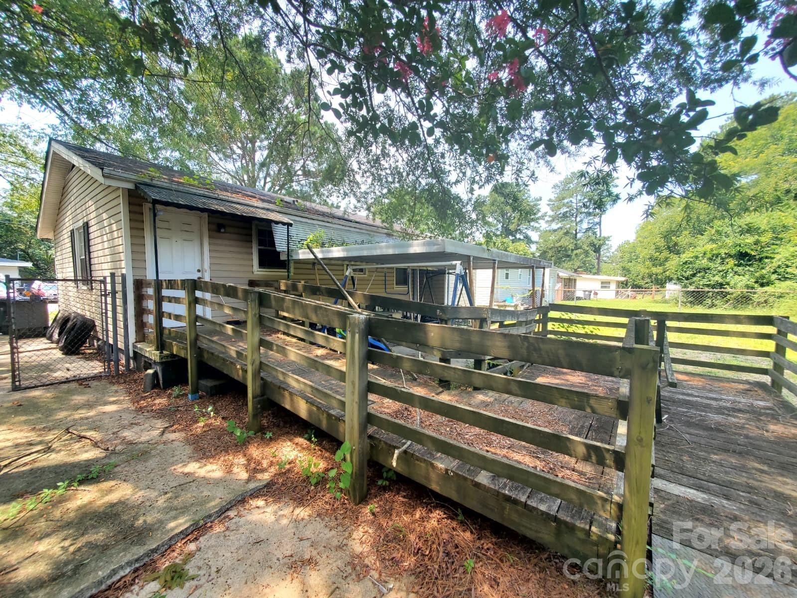 416 Henry Street Property Photo 46