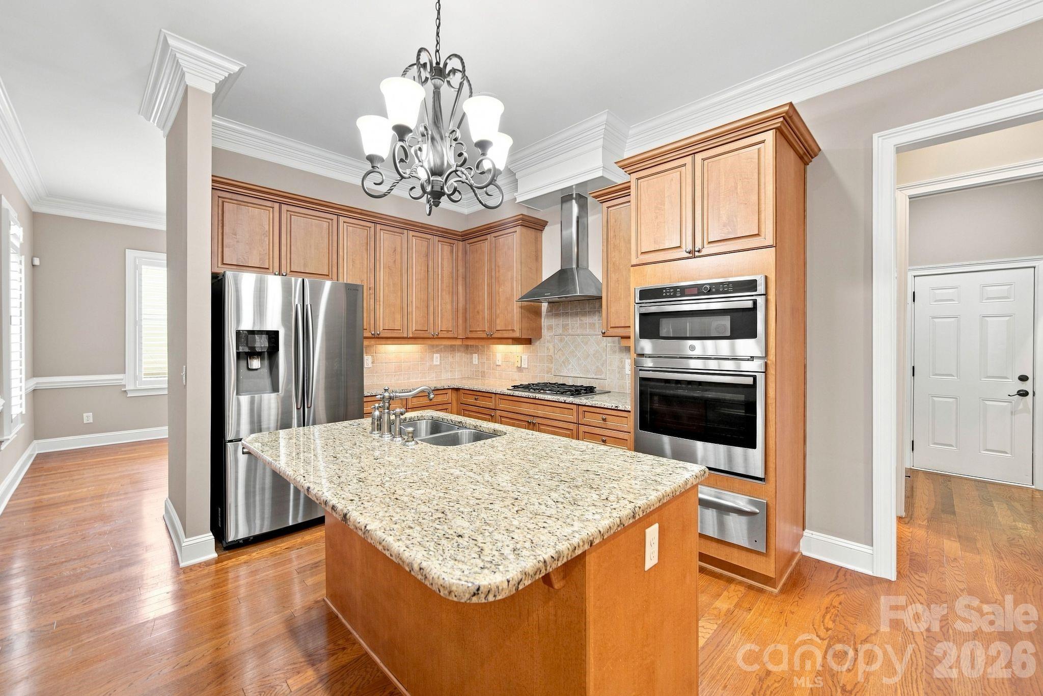 8813 Provence Village Lane Property Photo 7
