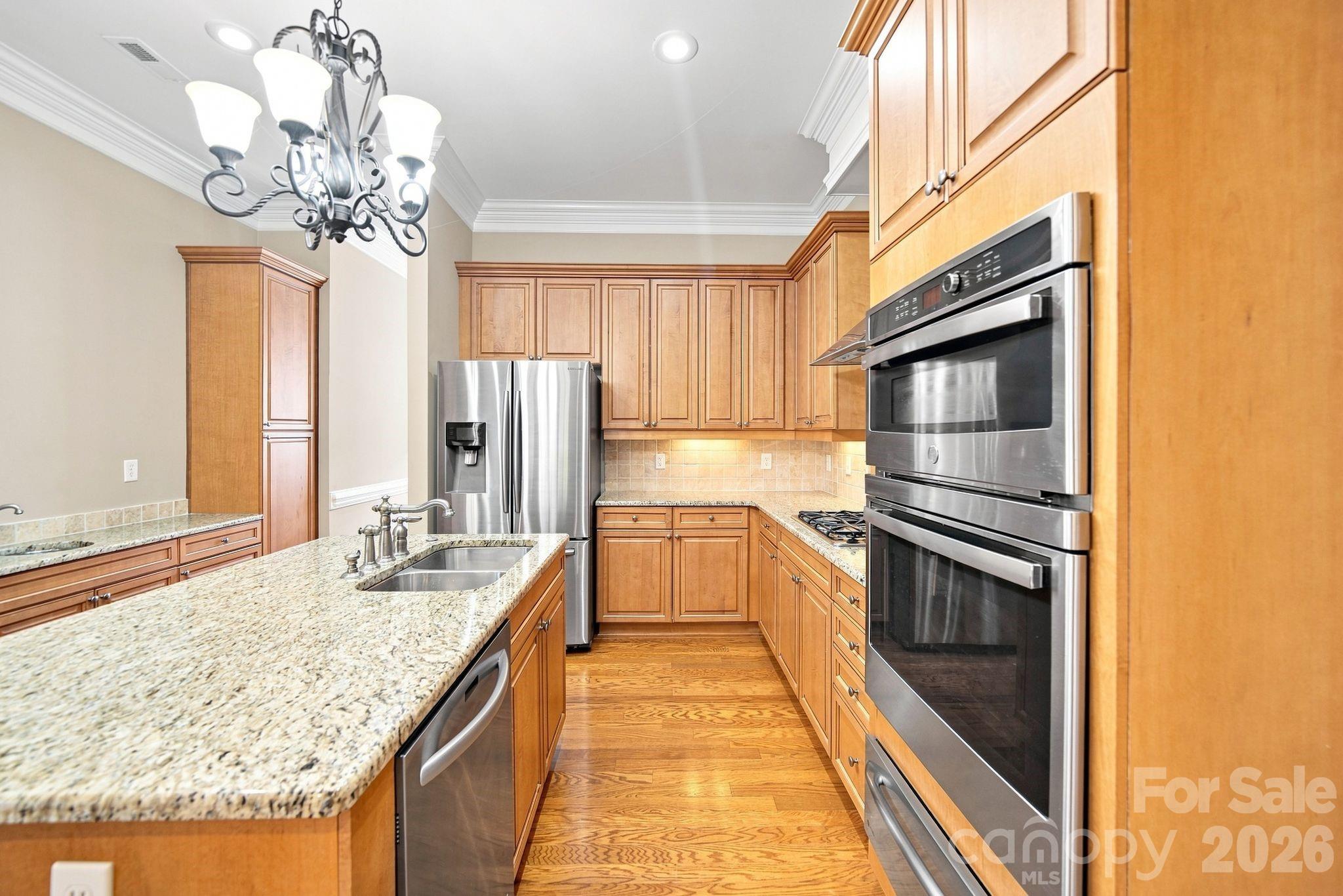 8813 Provence Village Lane Property Photo 11