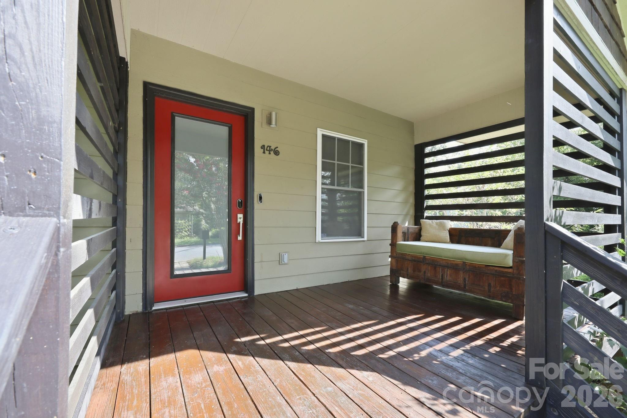 146 Courtland Avenue Property Photo 4