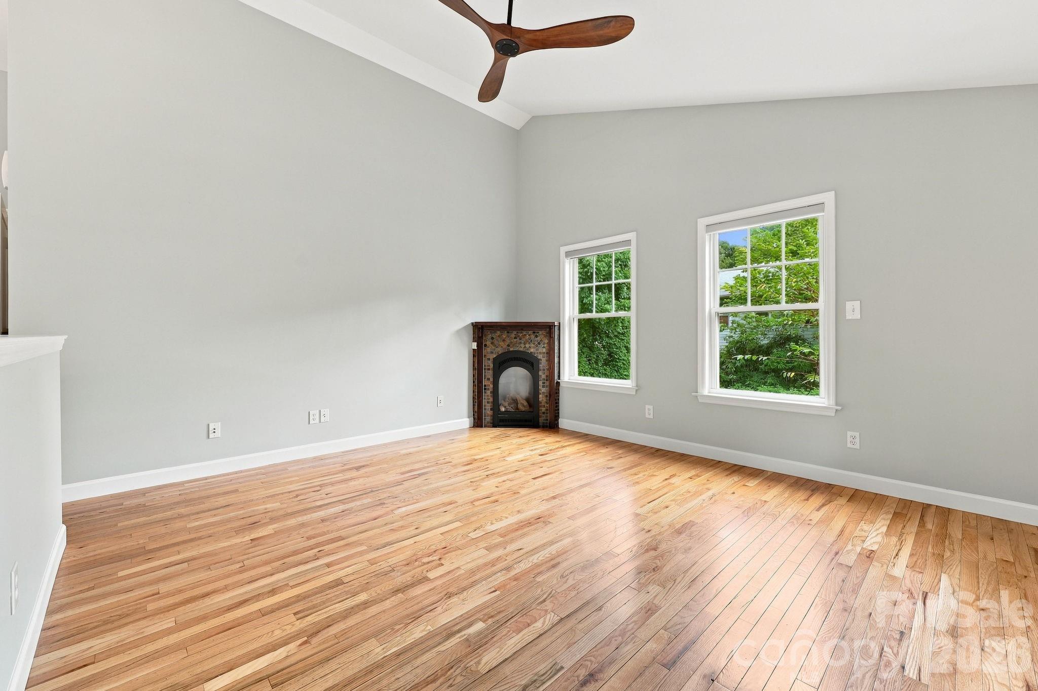 146 Courtland Avenue Property Photo 16