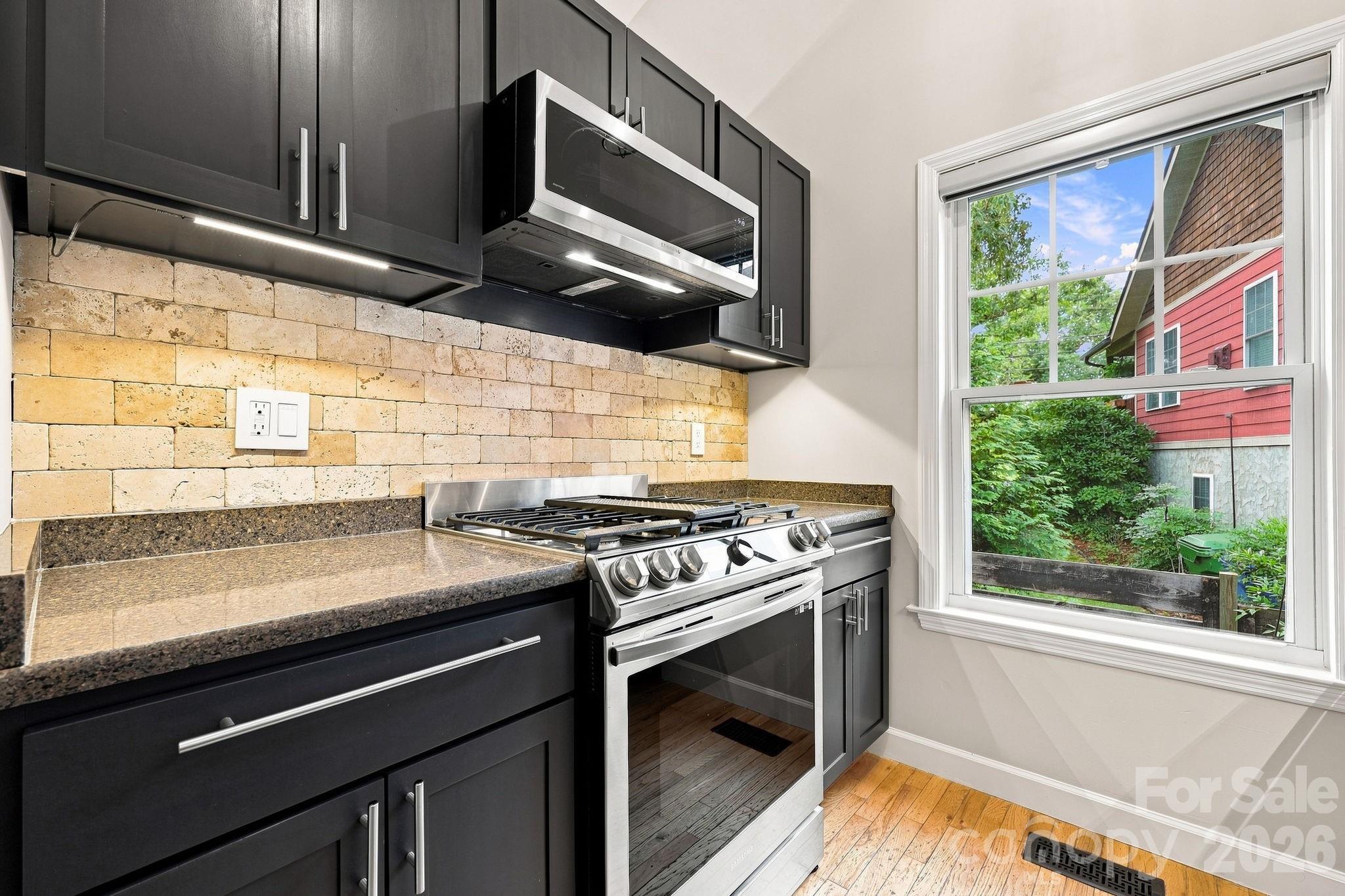 146 Courtland Avenue Property Photo 23