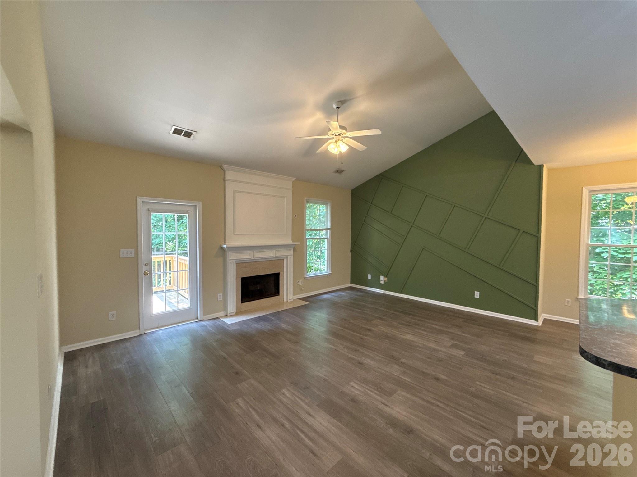 3100 Arklow Road Property Photo 8