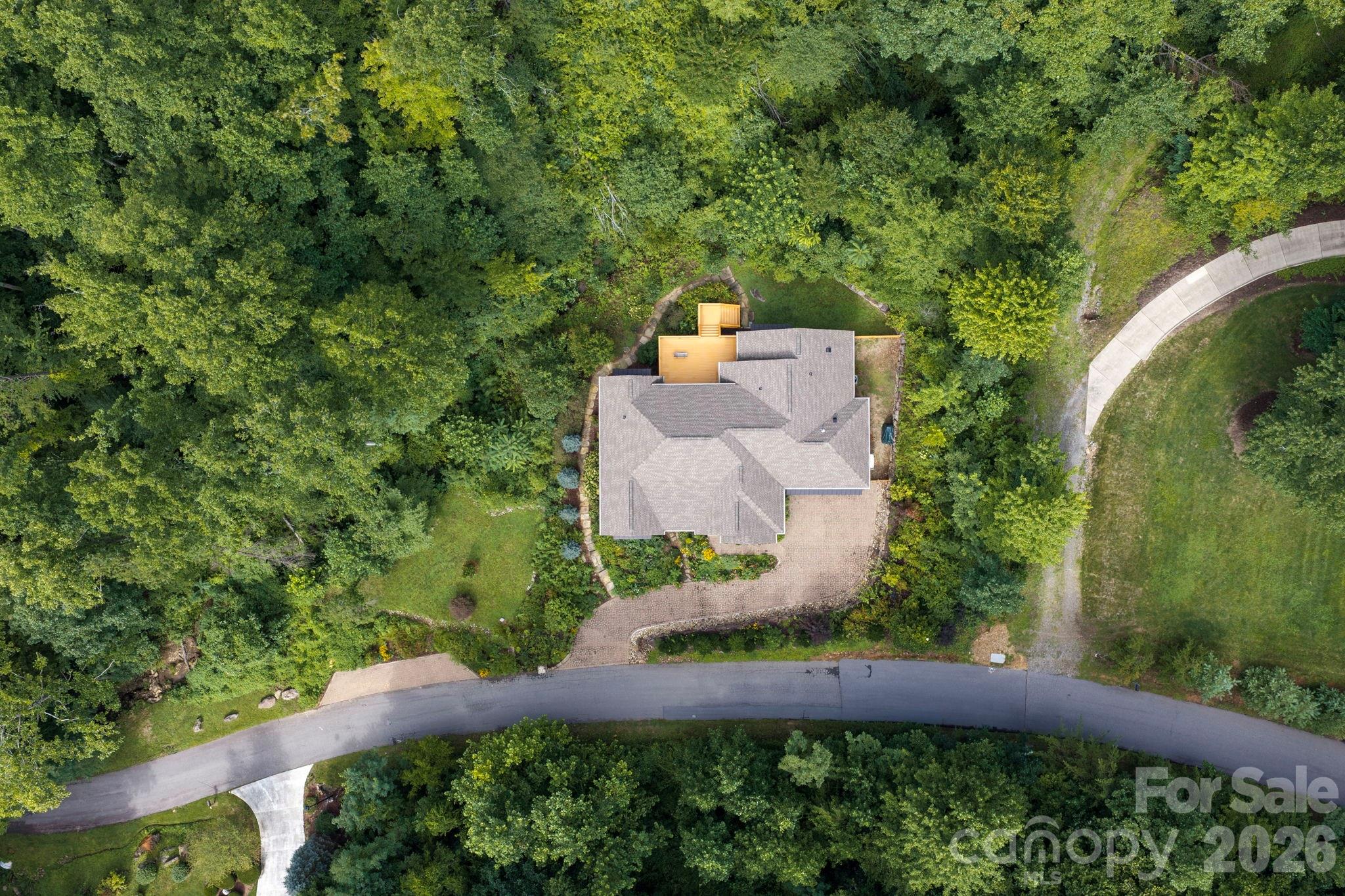 18 Hawks Pointe Lane Property Photo 4