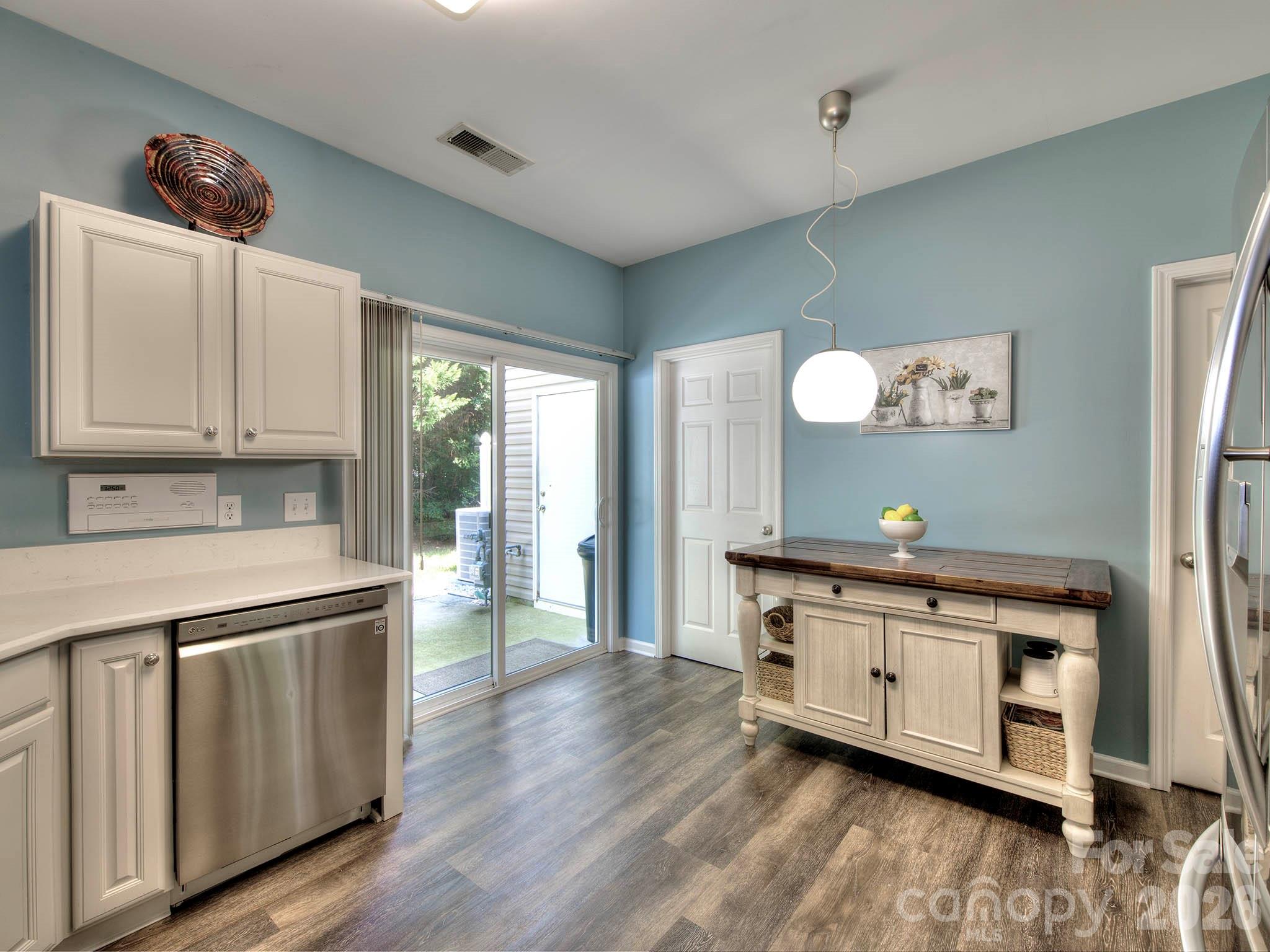 2963 Little Stream Court Property Photo 13