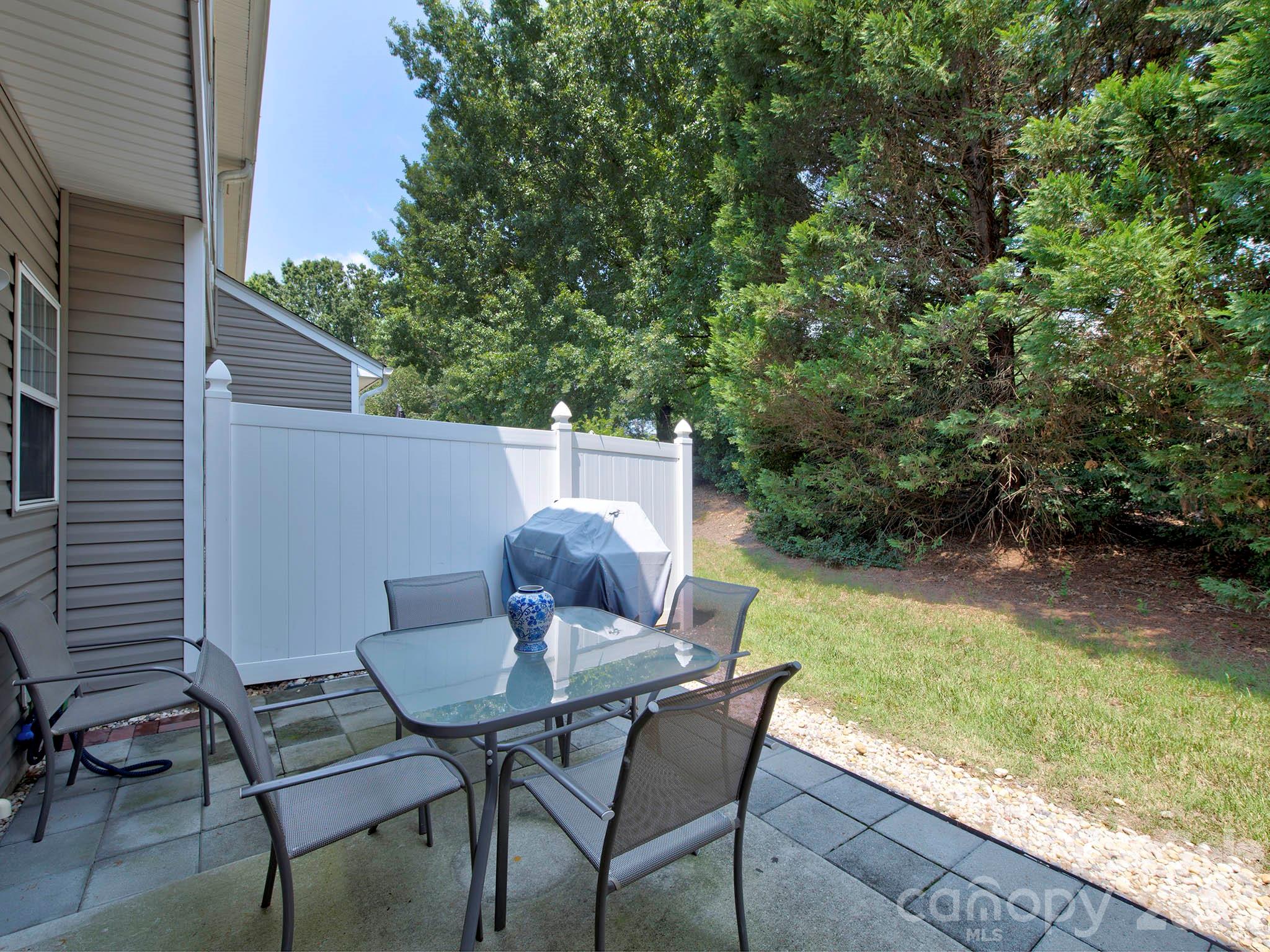 2963 Little Stream Court Property Photo 28