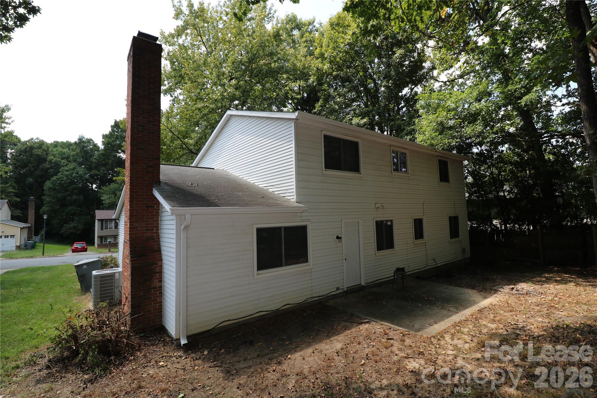 9211 Nash Avenue Property Photo 4
