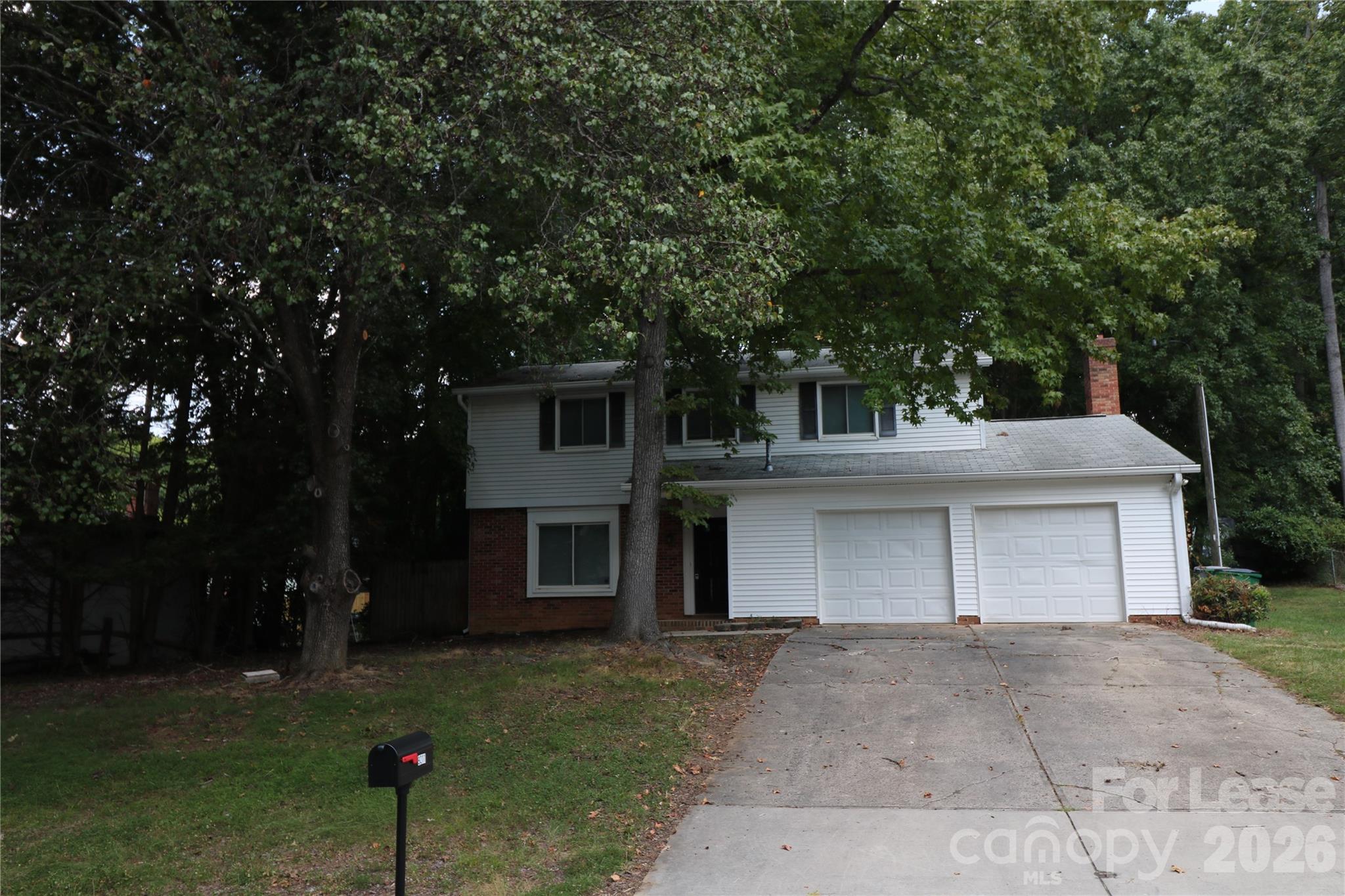9211 Nash Avenue Property Photo 6