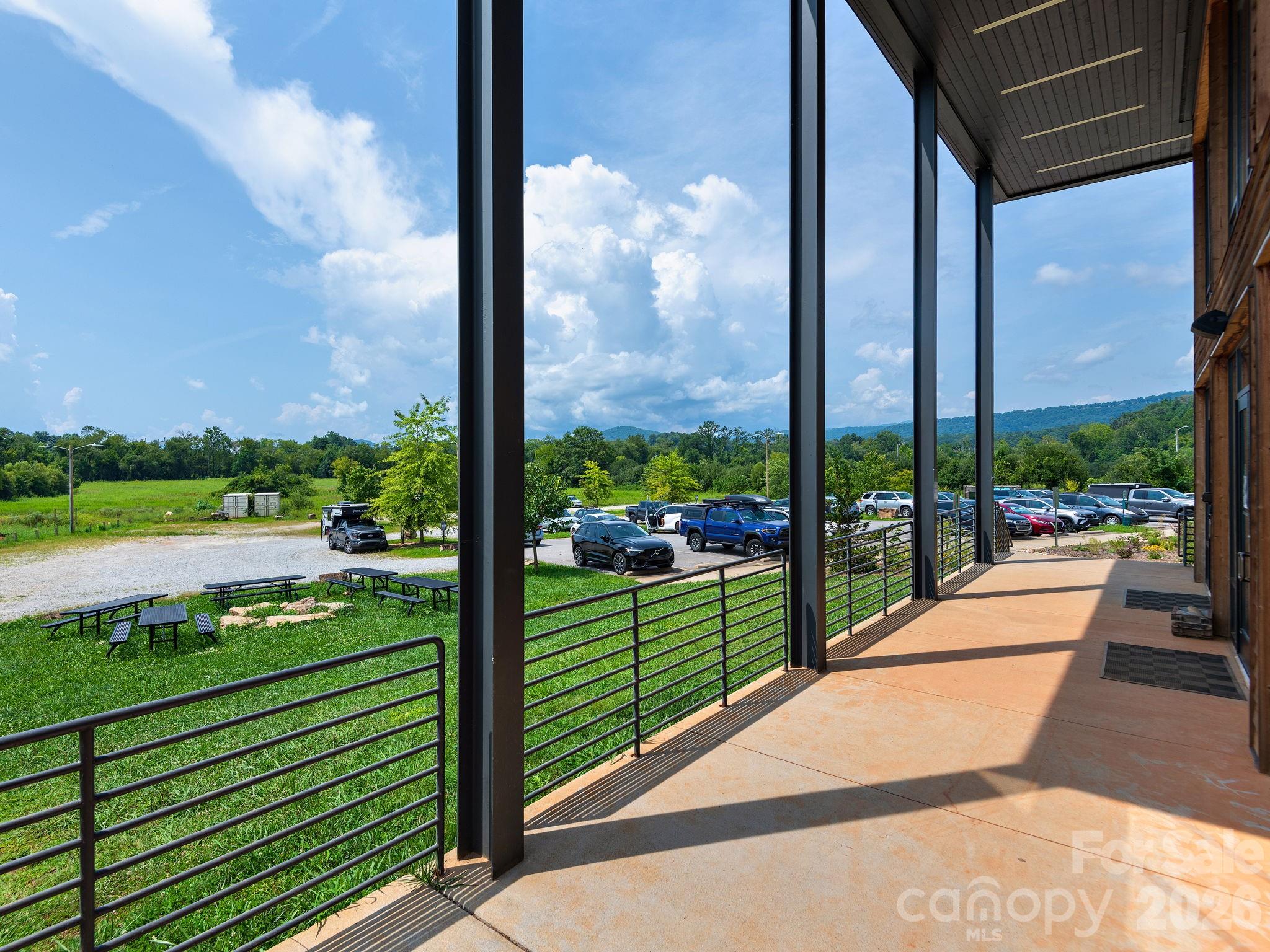 701 Old Fanning Bridge Road Property Photo 6