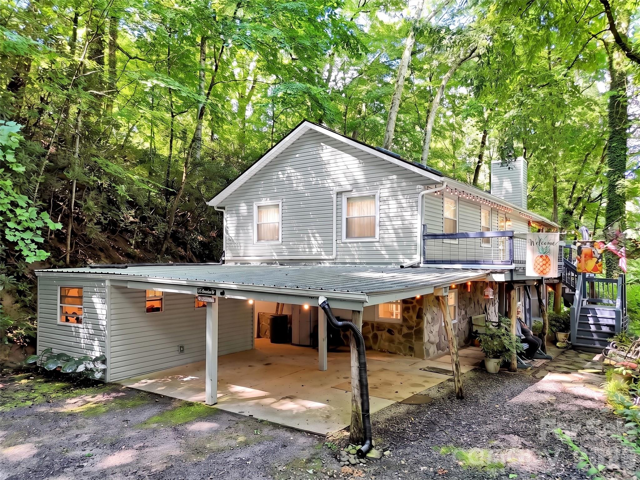 20 Seminole Drive Property Photo 4
