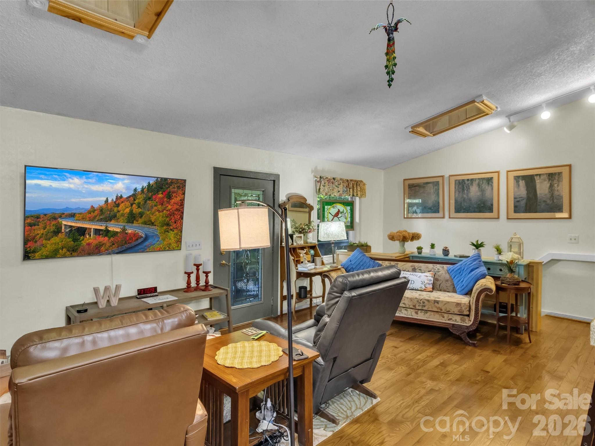 20 Seminole Drive Property Photo 7
