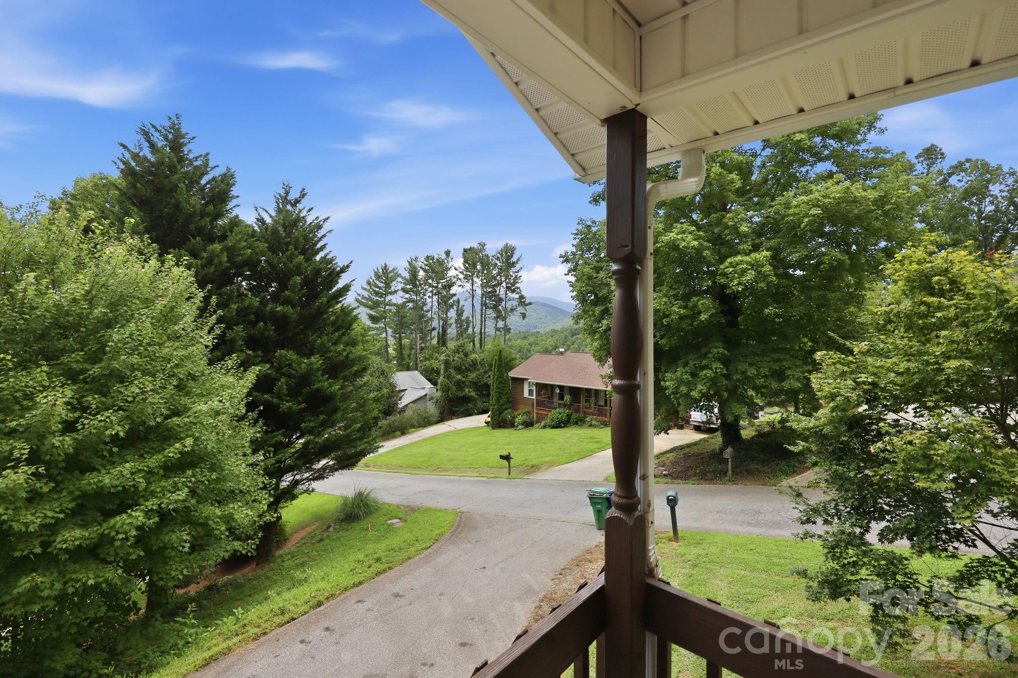 16 Westwood Drive Property Photo 8