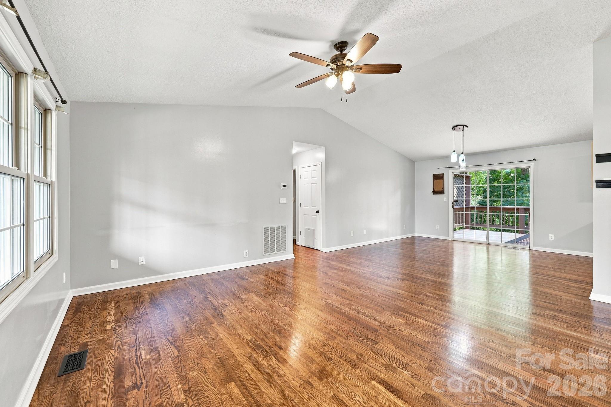 16 Westwood Drive Property Photo 11