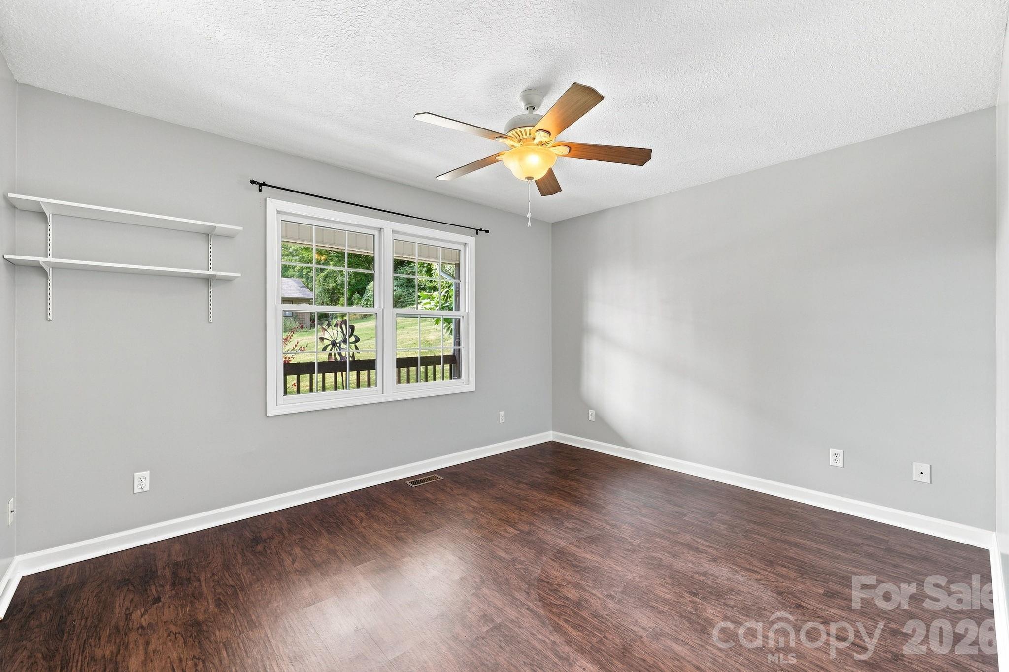 16 Westwood Drive Property Photo 23