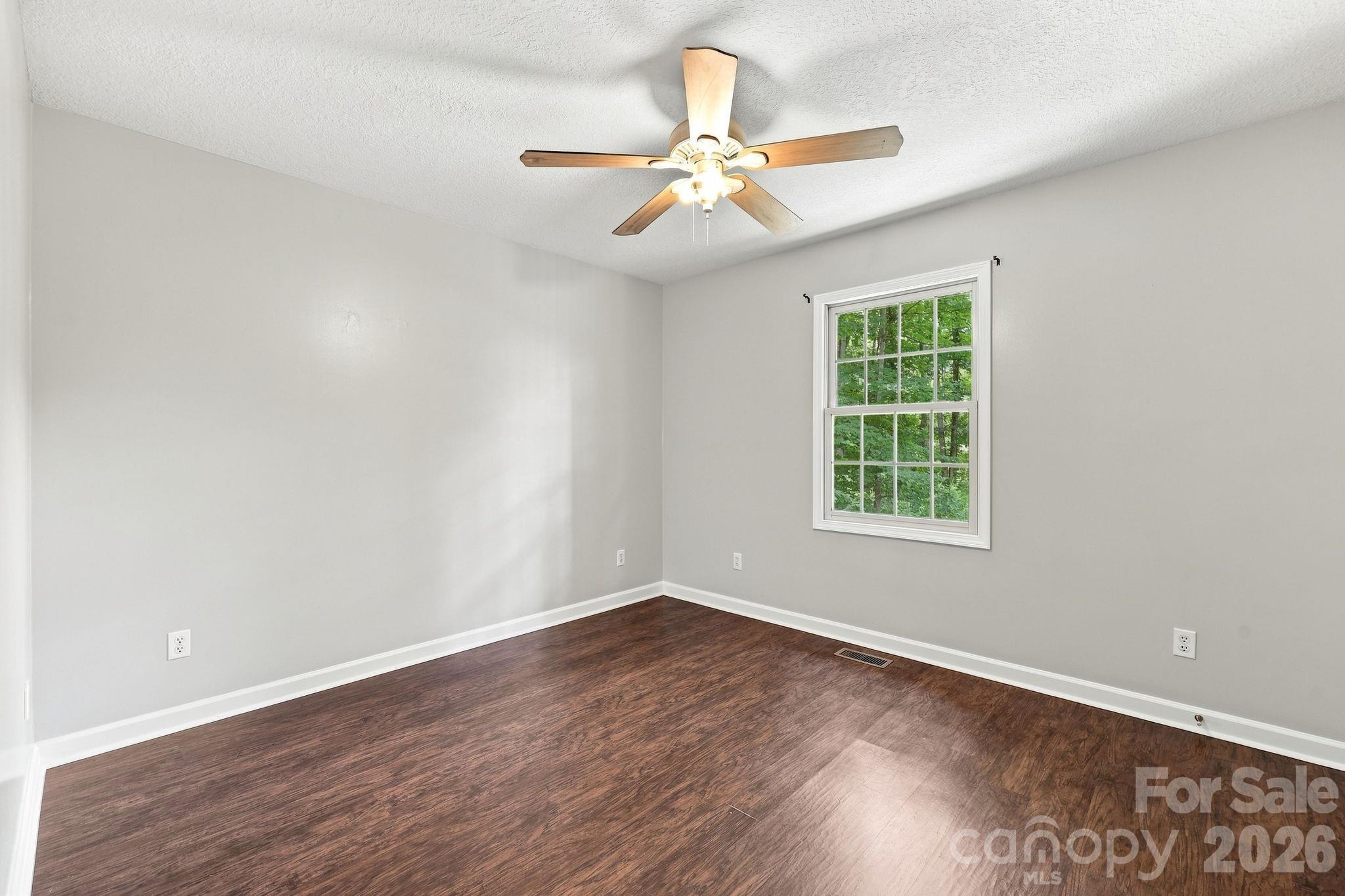 16 Westwood Drive Property Photo 25