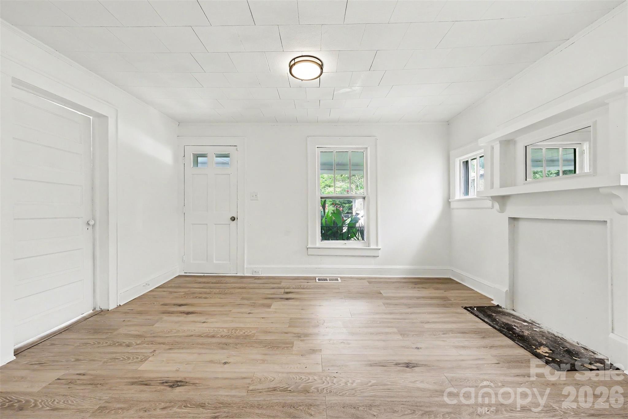 1306 Forrest Street Property Photo 5