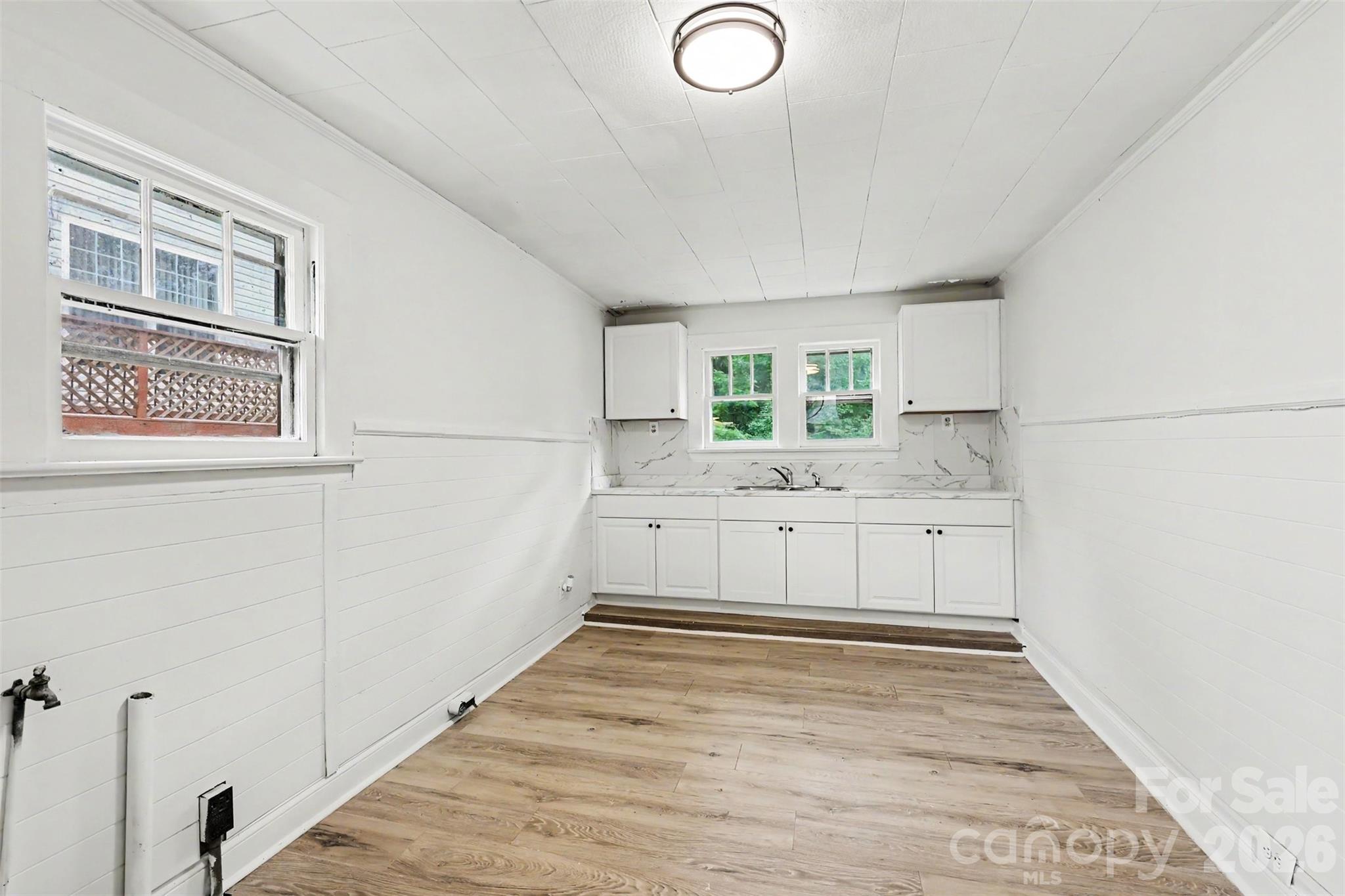 1306 Forrest Street Property Photo 11