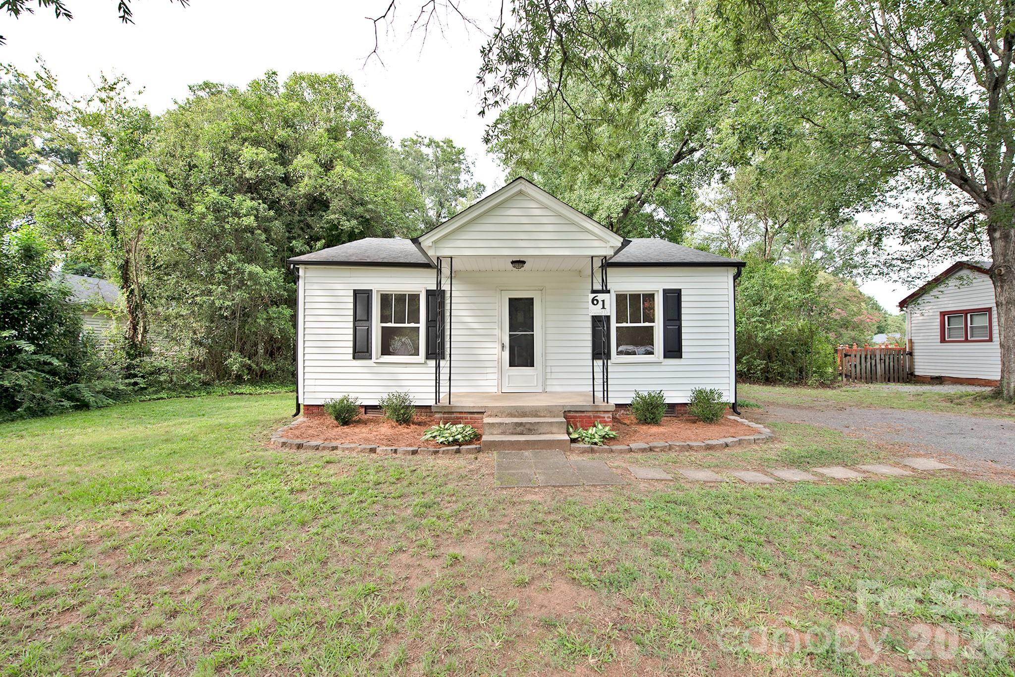 61 Pinecrest Drive Property Photo 1