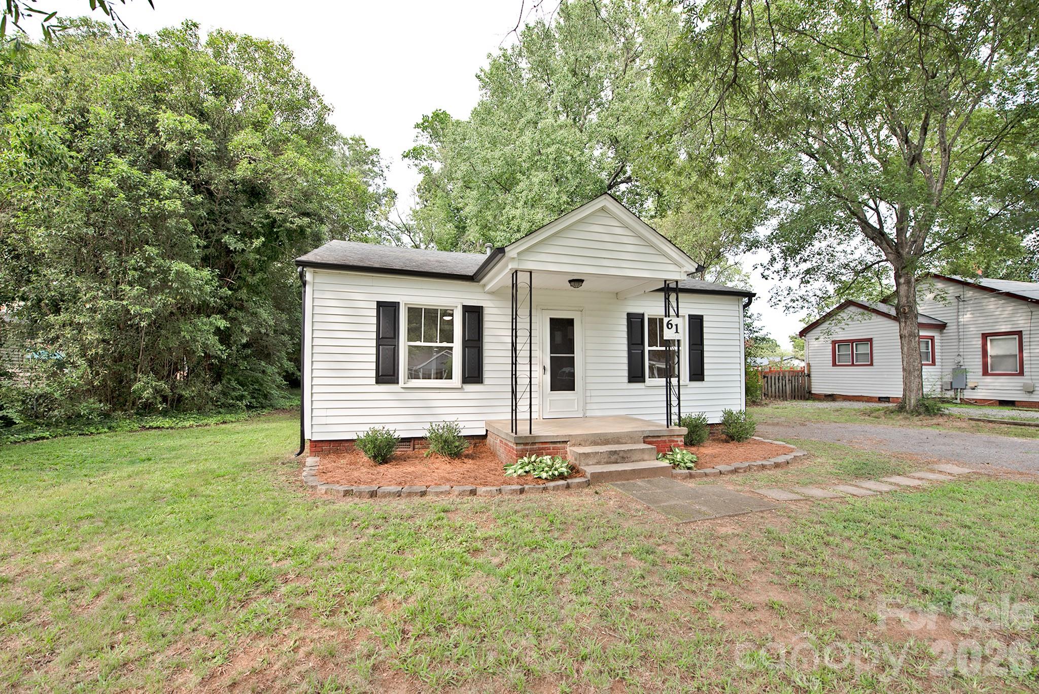61 Pinecrest Drive Property Photo 4