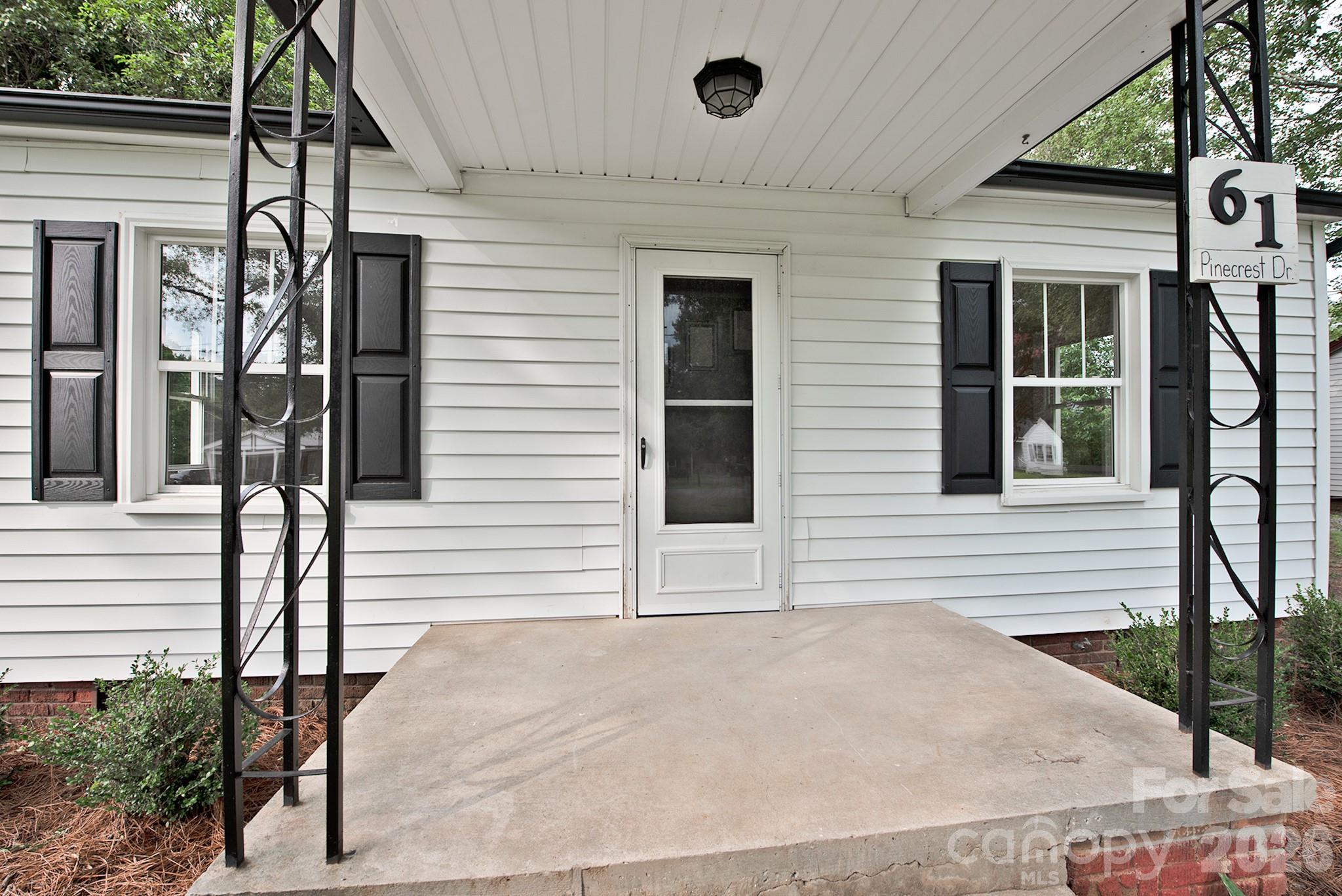 61 Pinecrest Drive Property Photo 8