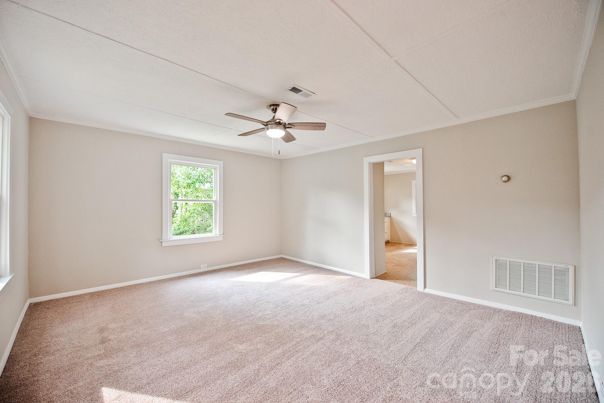 61 Pinecrest Drive Property Photo 10
