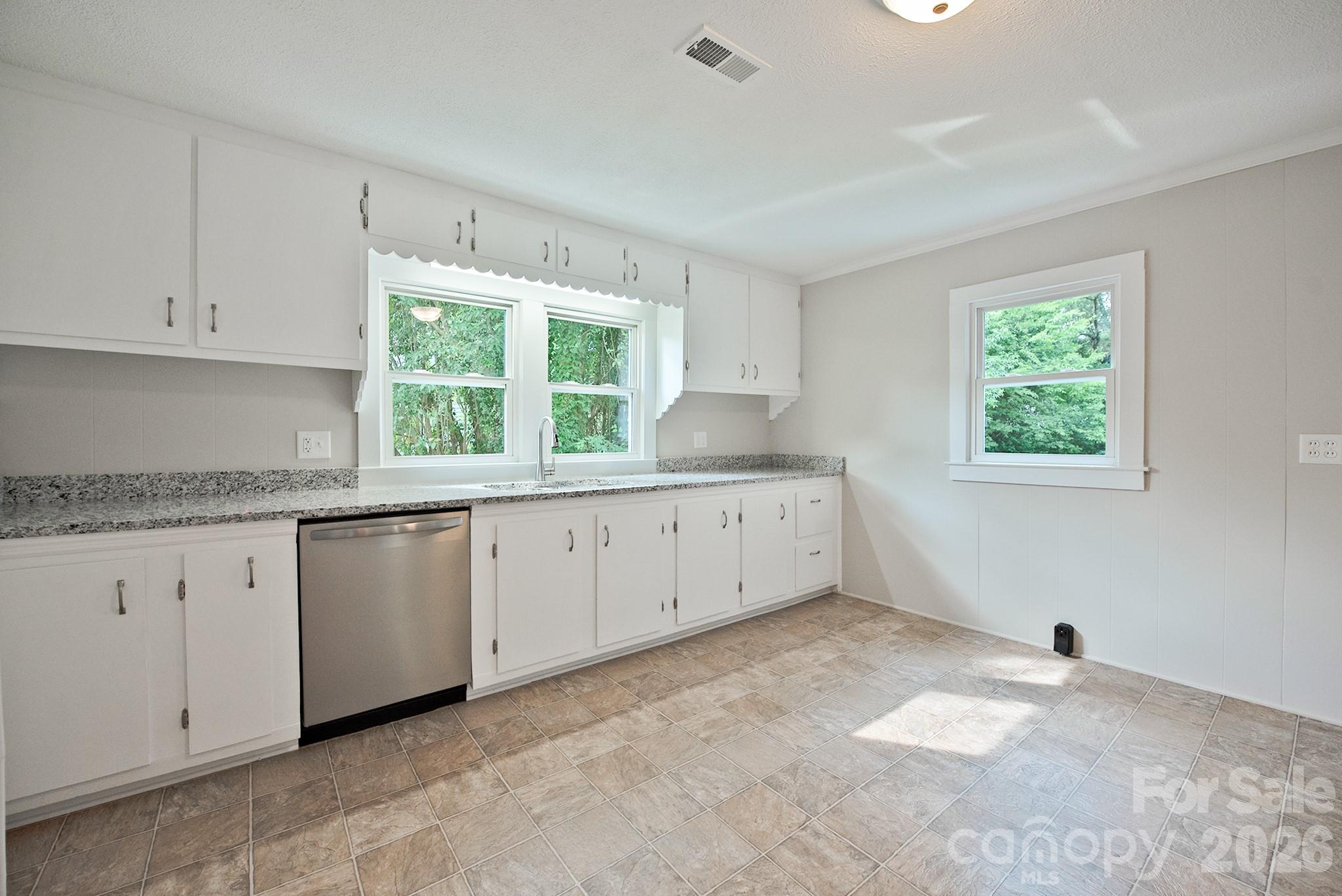 61 Pinecrest Drive Property Photo 27