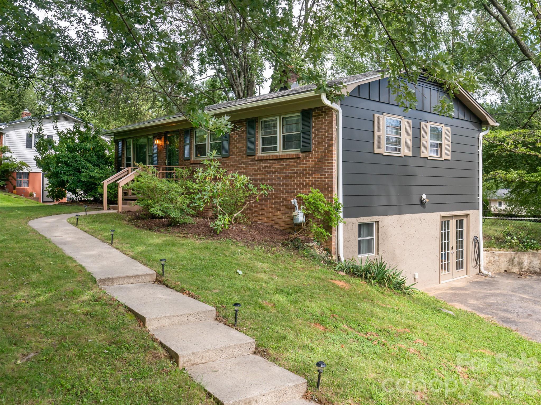 245 Weston Road Property Photo 1