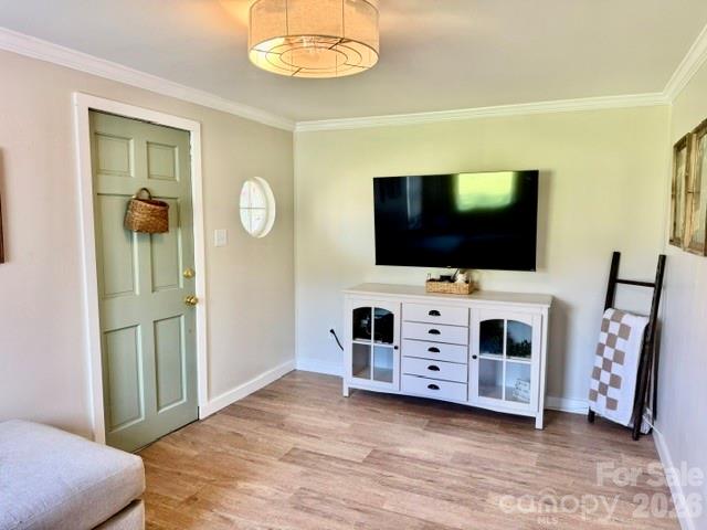 3839 1st Avenue Property Photo 5