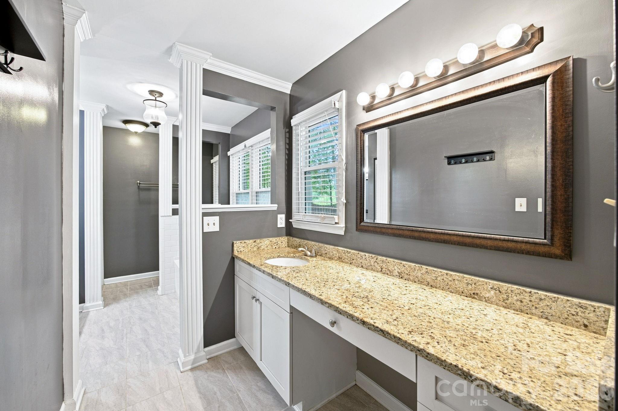 7134 Forest Hills Drive Property Photo 11