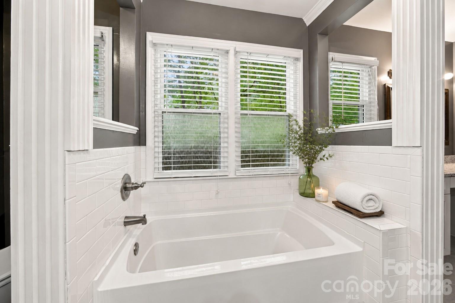 7134 Forest Hills Drive Property Photo 12